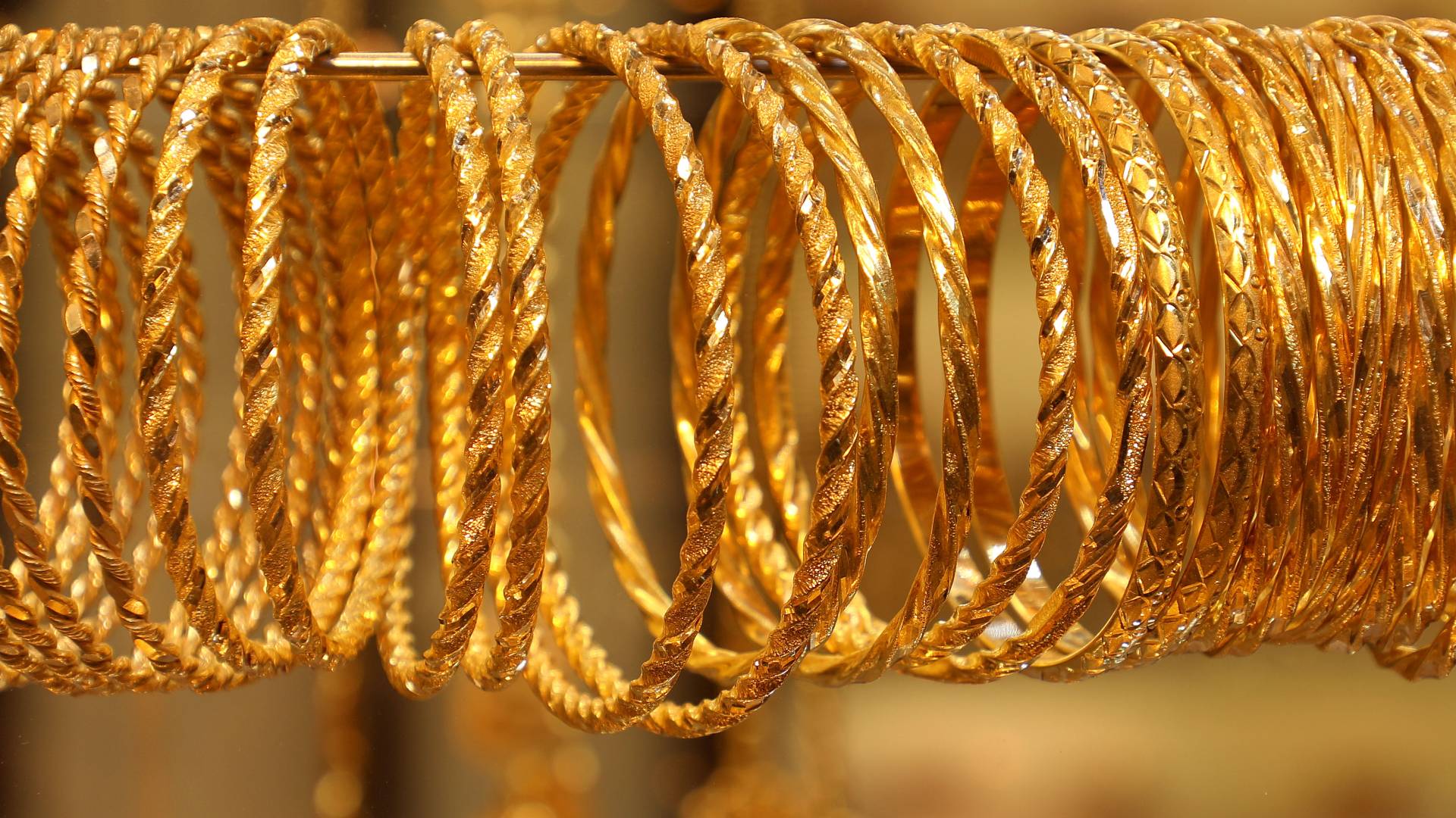 مجوهرات ذهبية