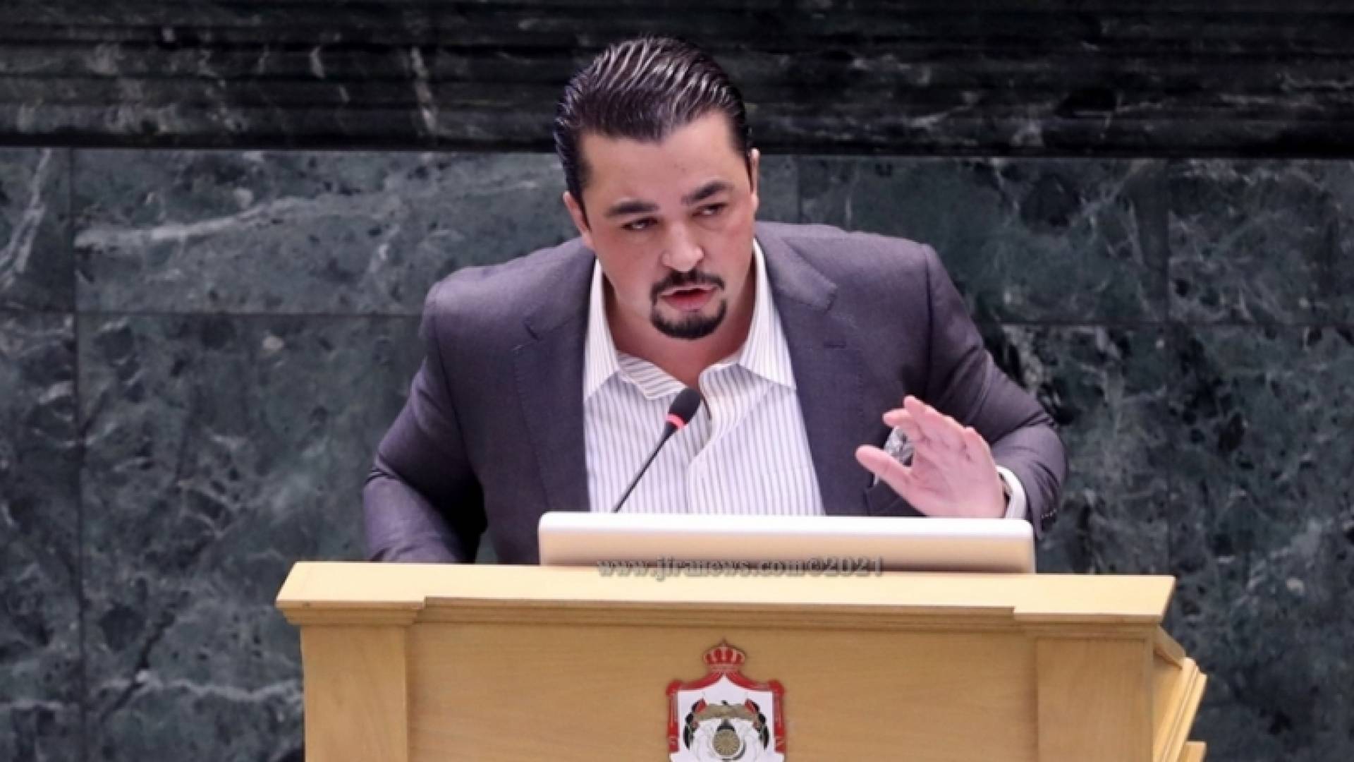 أندريه حواري