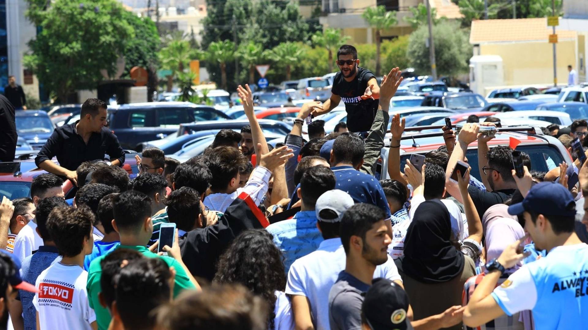 احتفالات طلبة التوجيهي - أرشيفية