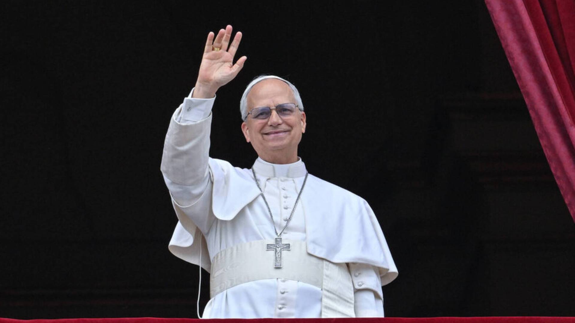 البابا ليو الرابع عشر