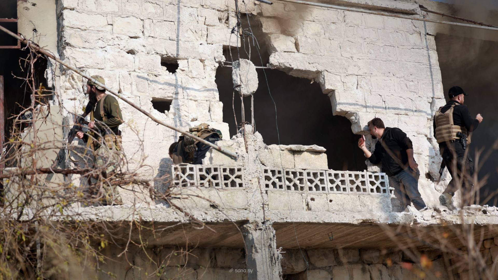 عملية أمنية نوعية في ريف جبلة باللاذقية تطيح بخلية "سرايا الجواد" التابعة لسهيل الحسن