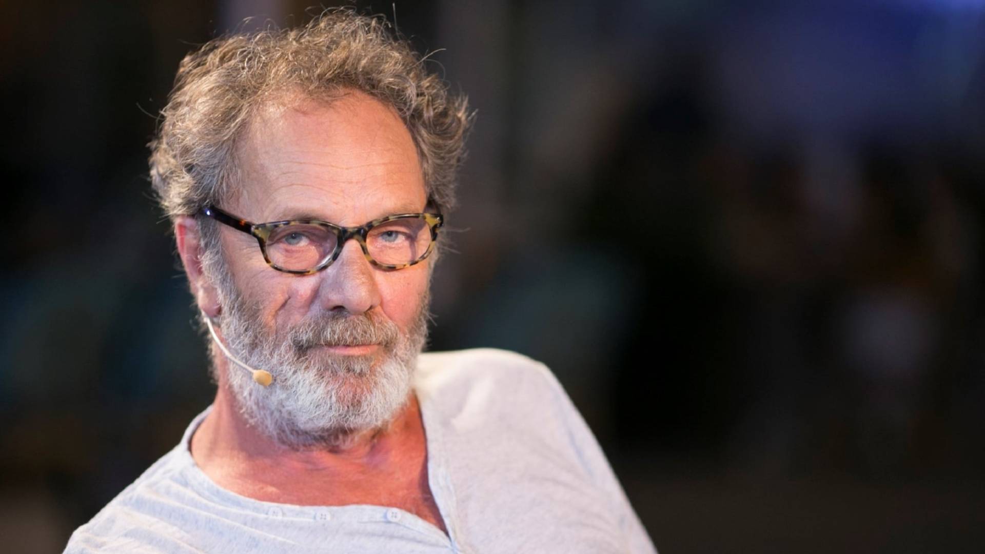 وفاة الفنان الفلسطيني محمد بكري