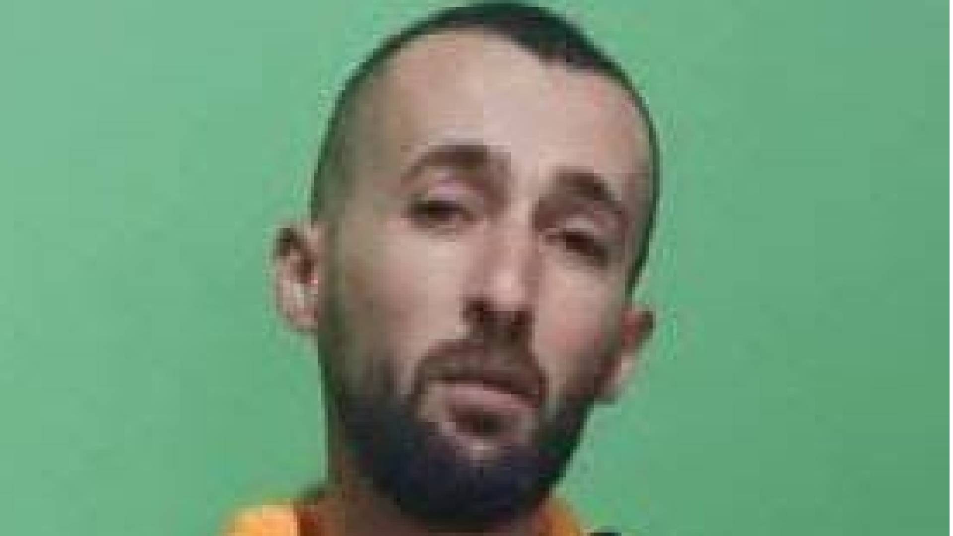 منفذ  عملية الطعن والدهس الشاب أحمد أبو الرب