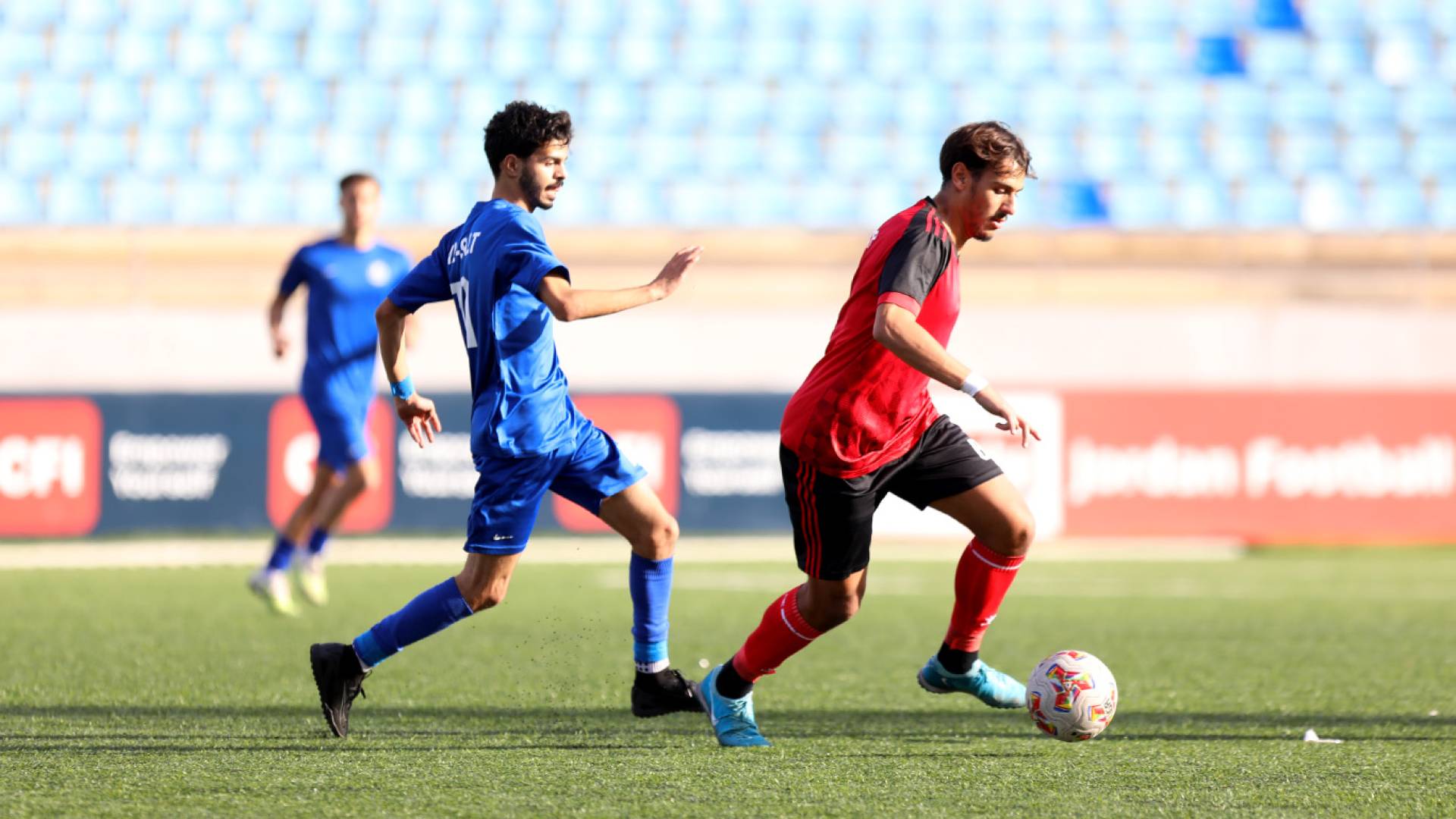 من منافسات دوري الرديف