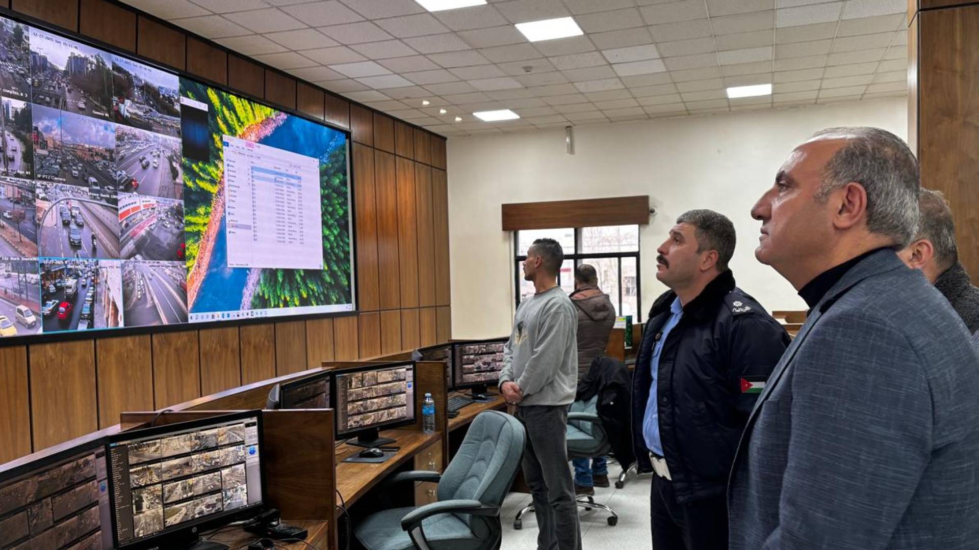 رئيس لجنة أمانة عمان الكبرى يوسف الشواربة اثناء الجولة التفقدية على مناطق الأمانة