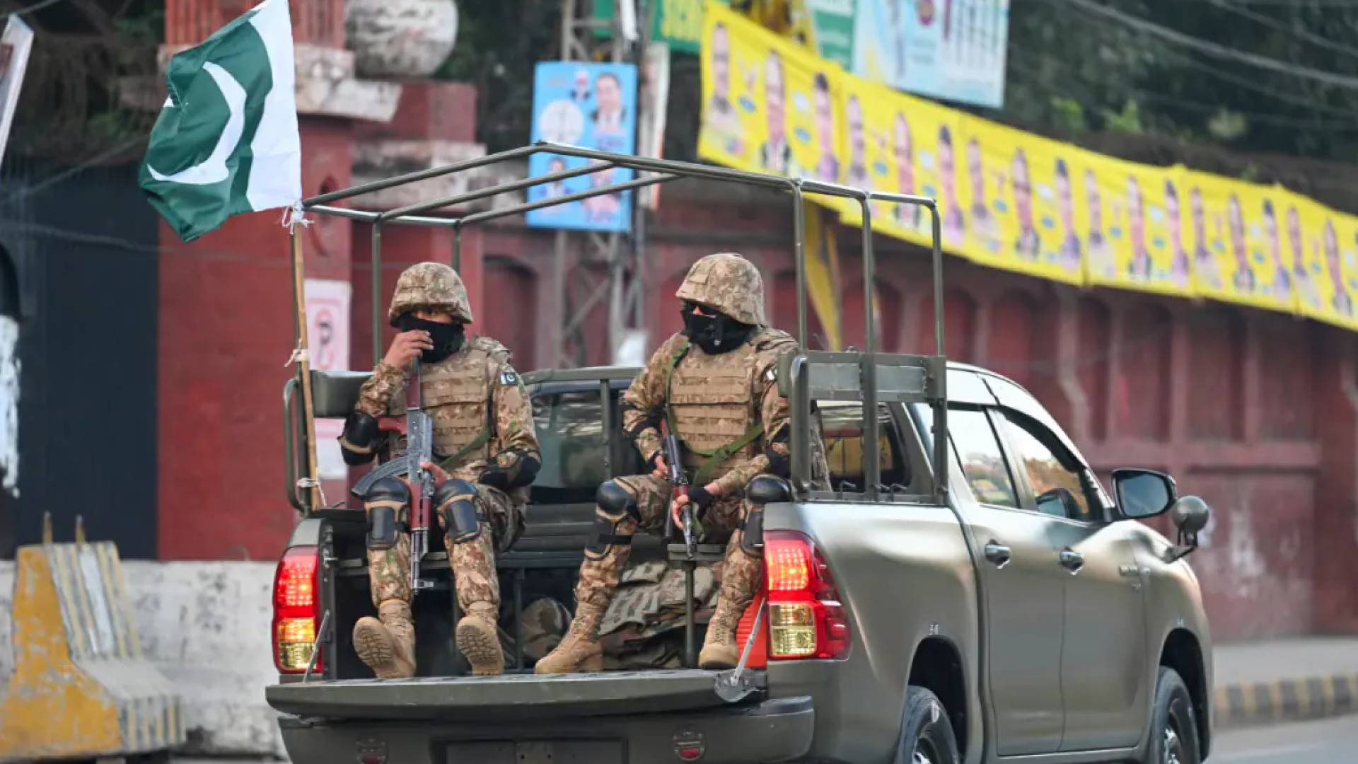 جنود من الجيش الباكستاني