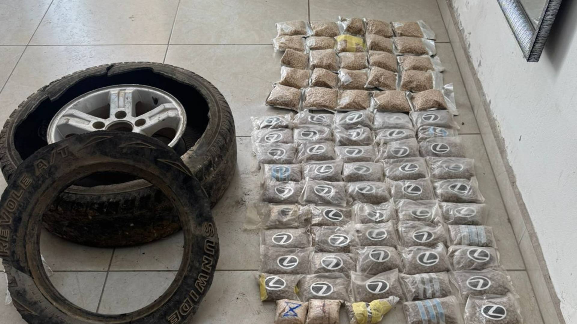 "مكافحة المخدرات": إحباط محاولة تهريب 138 ألف حبة مخدرة بقضيتين منفصلتين