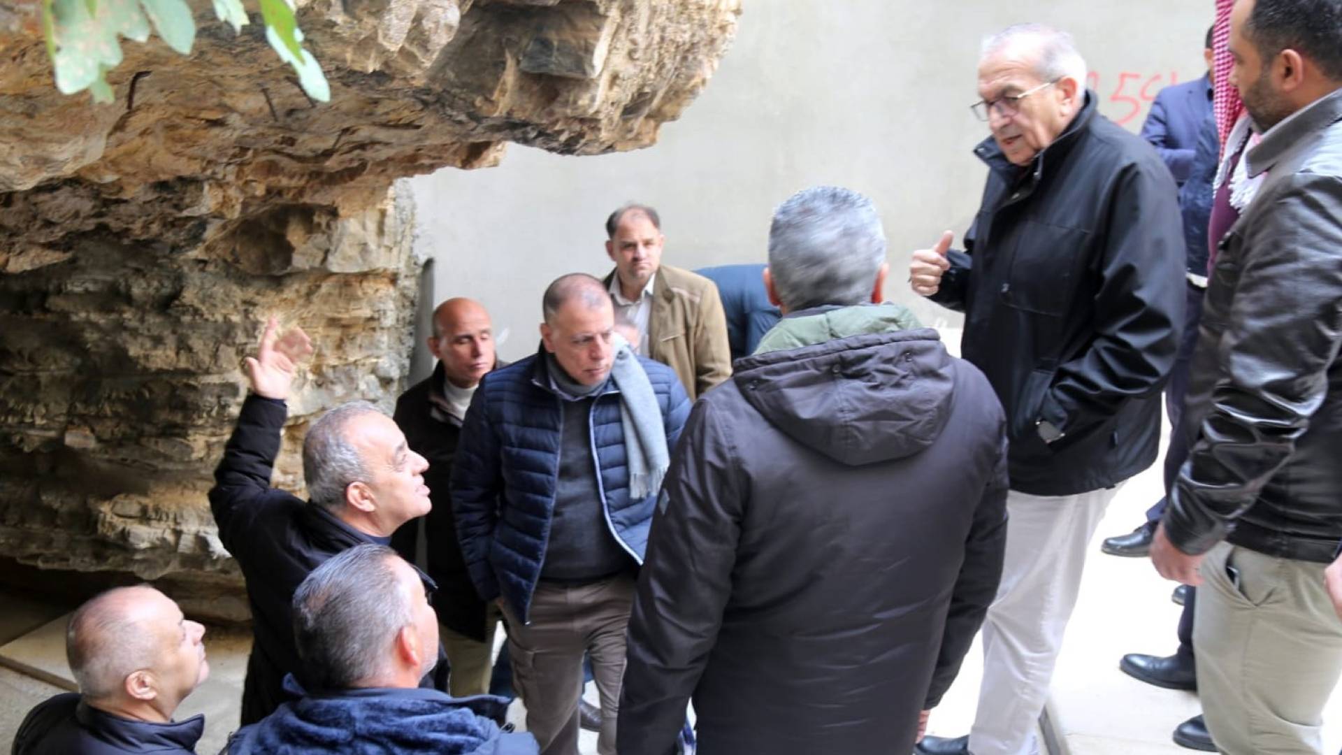 الوزراء يتفقدون موقع سيول الكرك