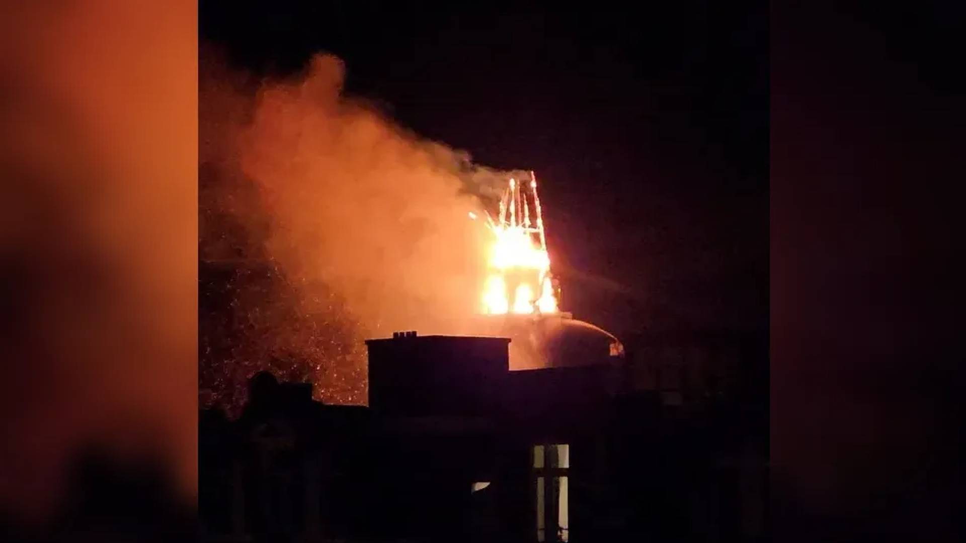 احتراق كنيسة في هولندا