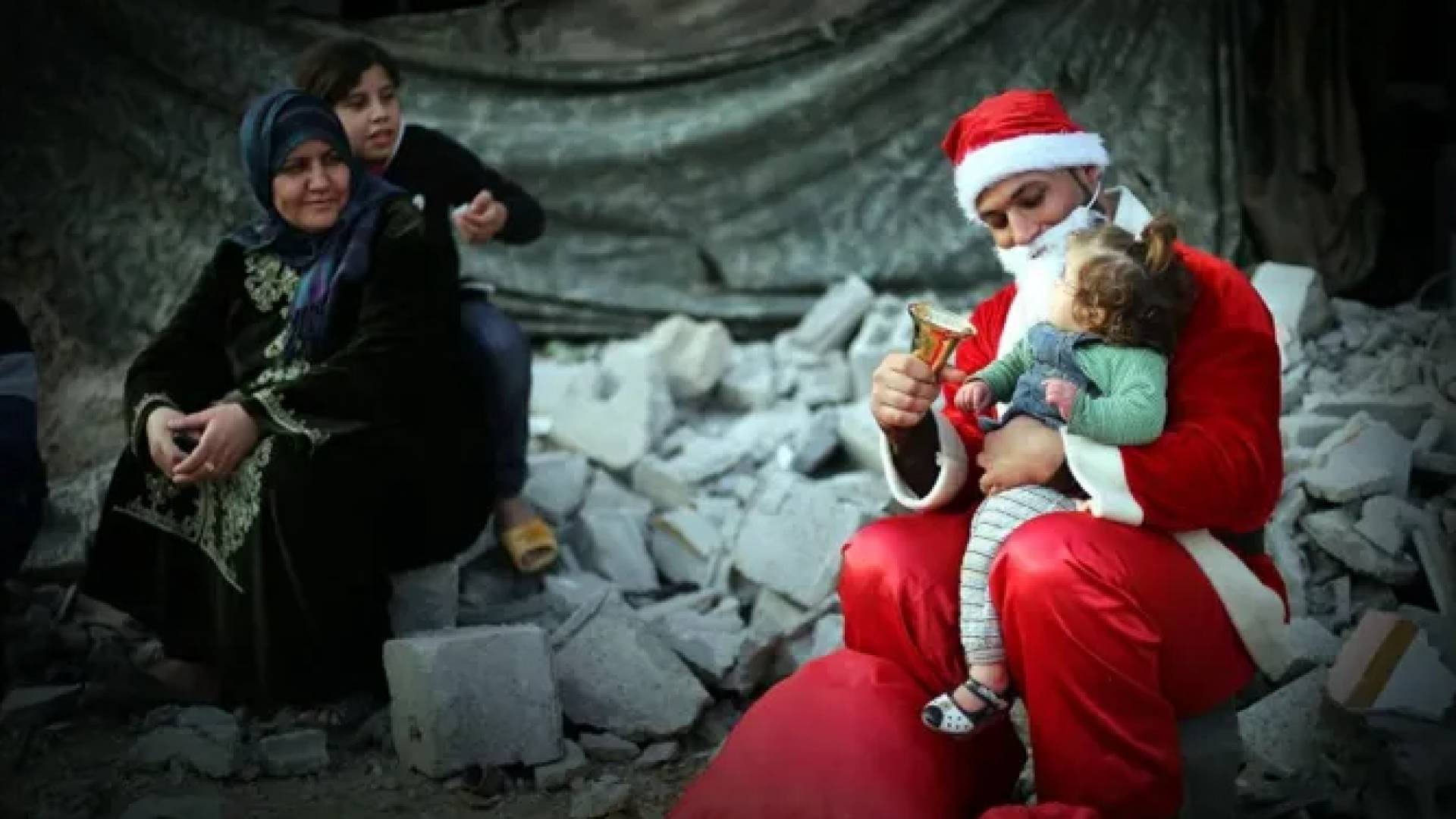 غزة يجتاحها الأمل رغم الدمار