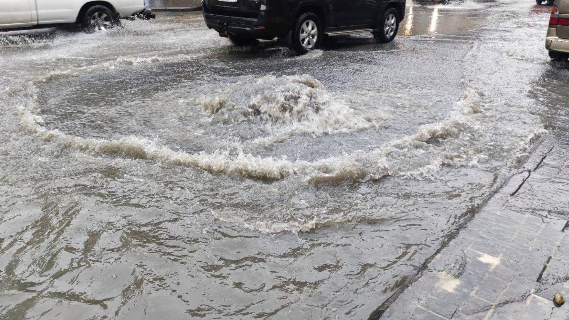 السيول في عمان