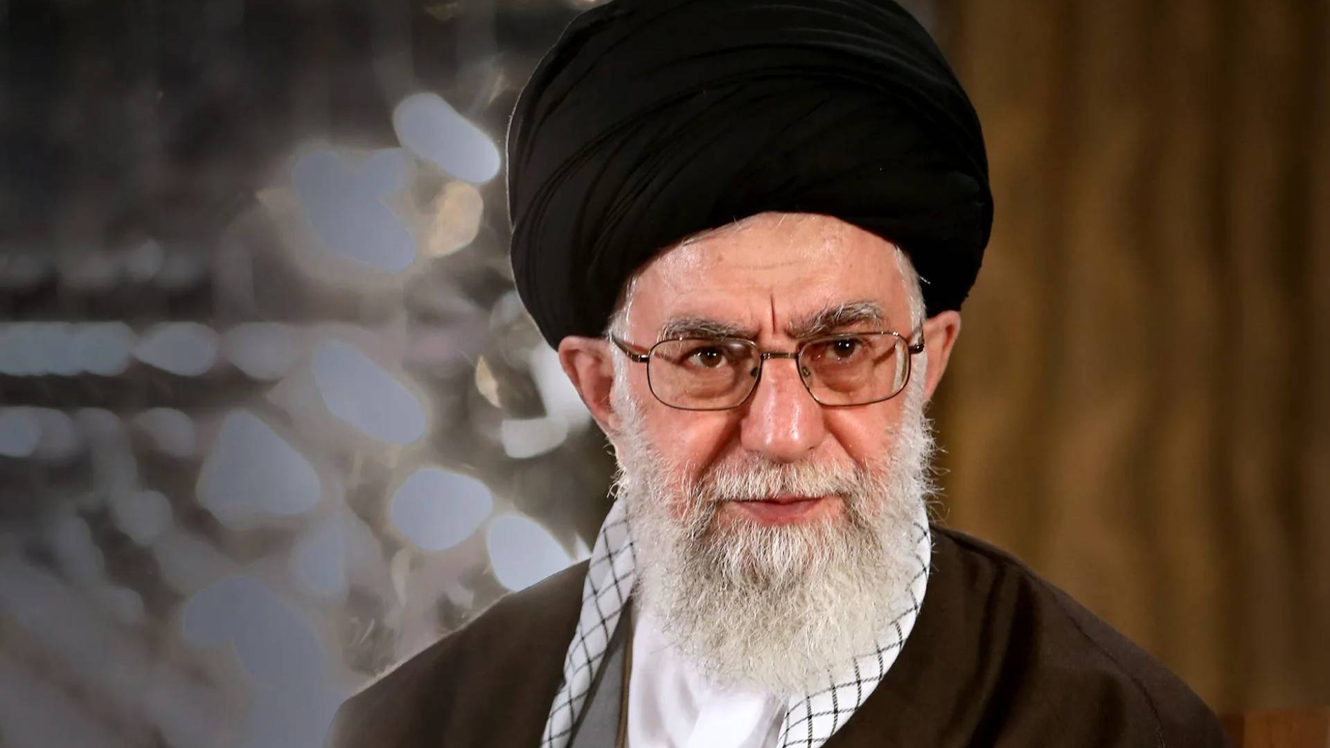 آية الله علي خامنئي