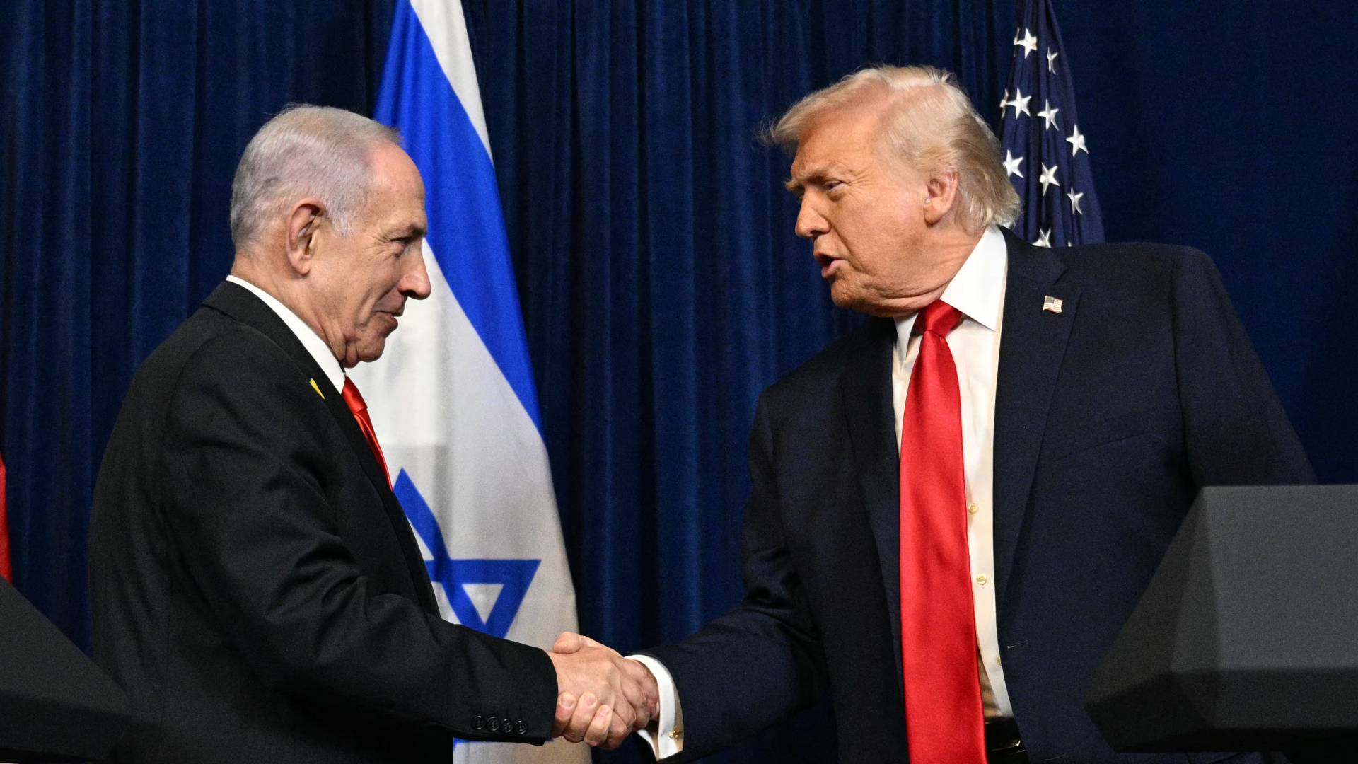 الرئيس الأمريكي دونالد ترمب ورئيس وزراء الاحتلال بنيامين نتنياهو