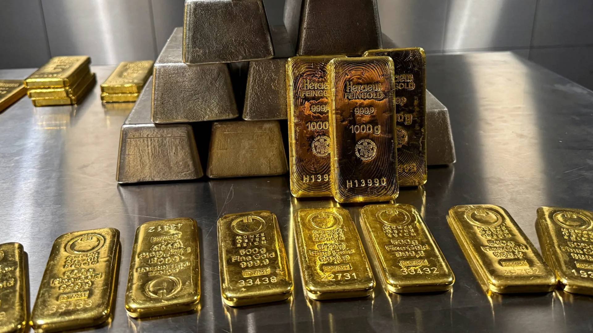 سبائك ذهبية