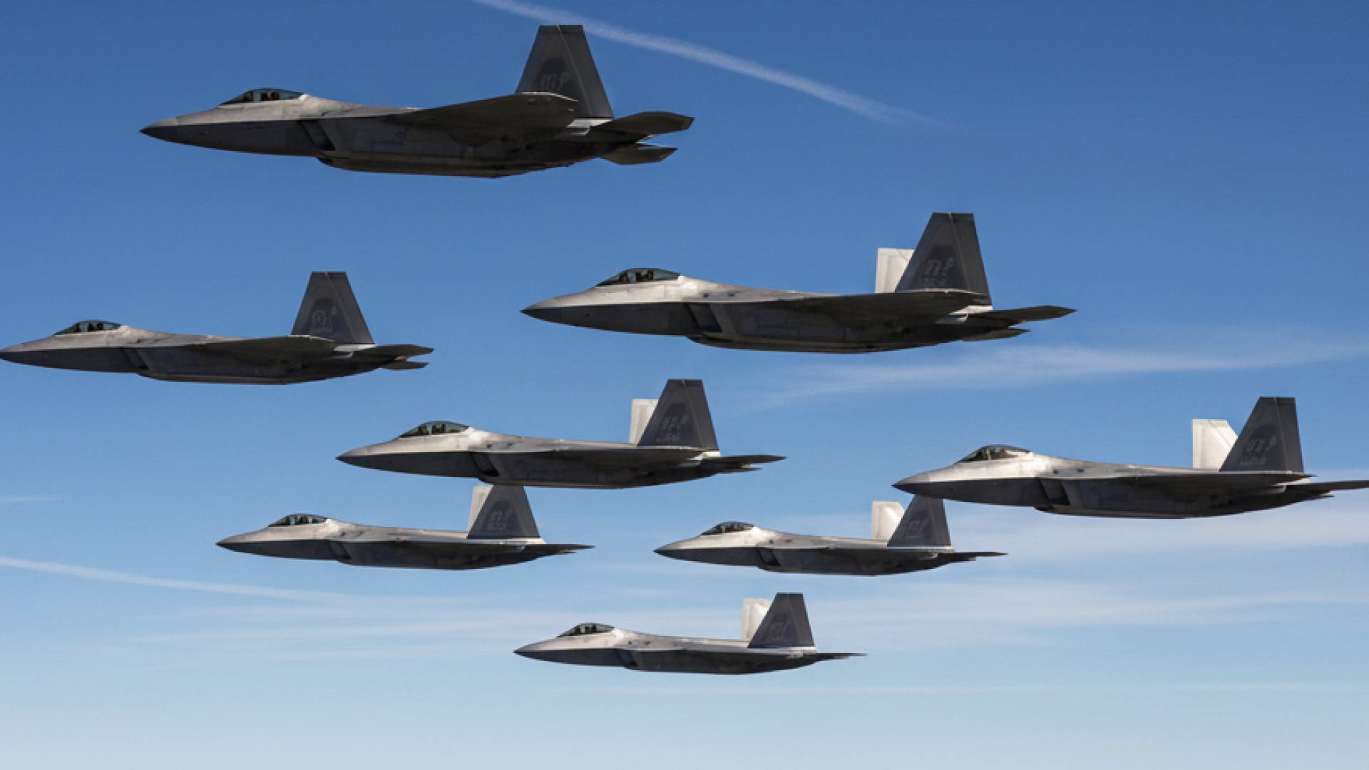 طائرات حربية