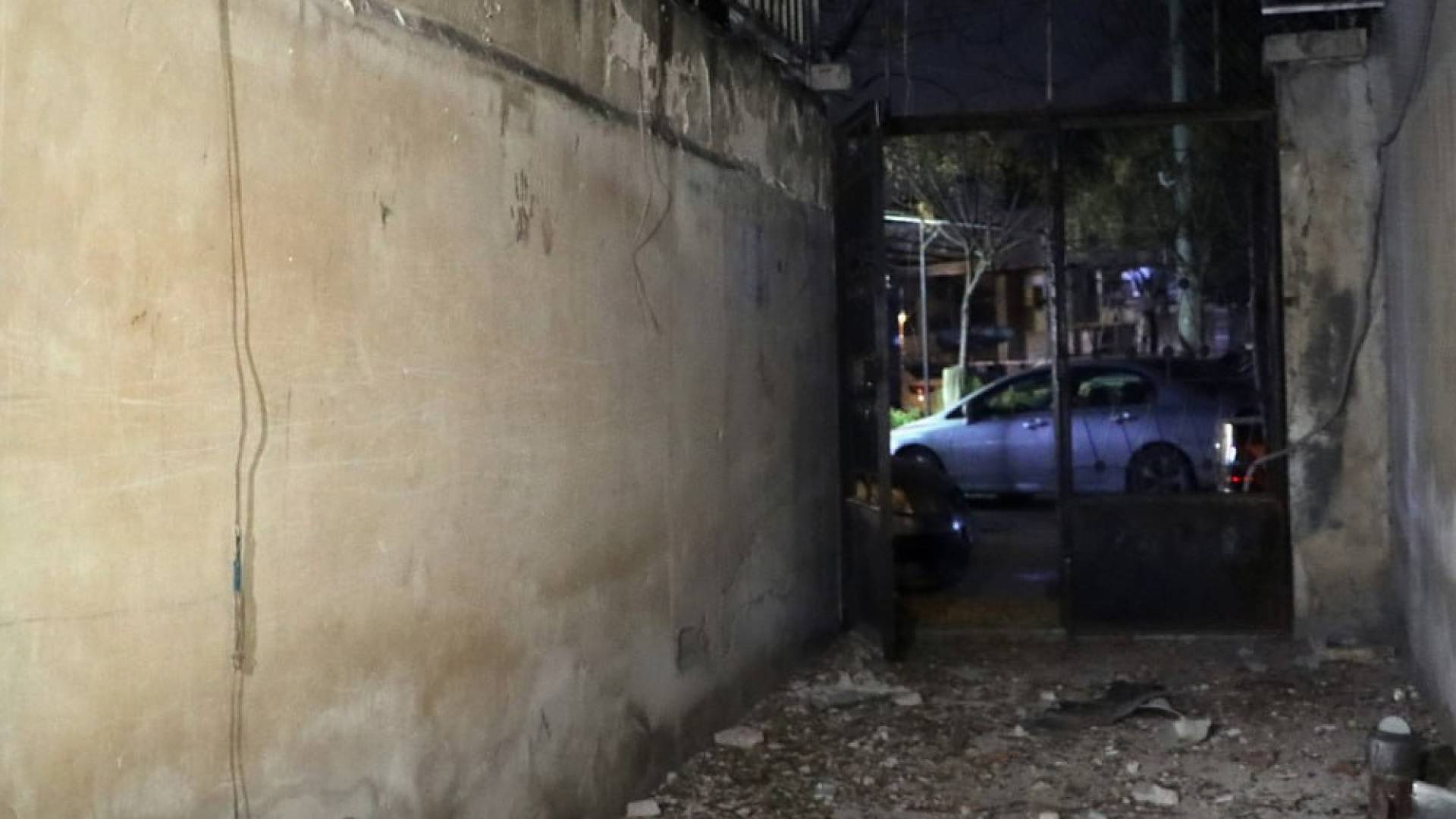 قصف مبنى في حلب