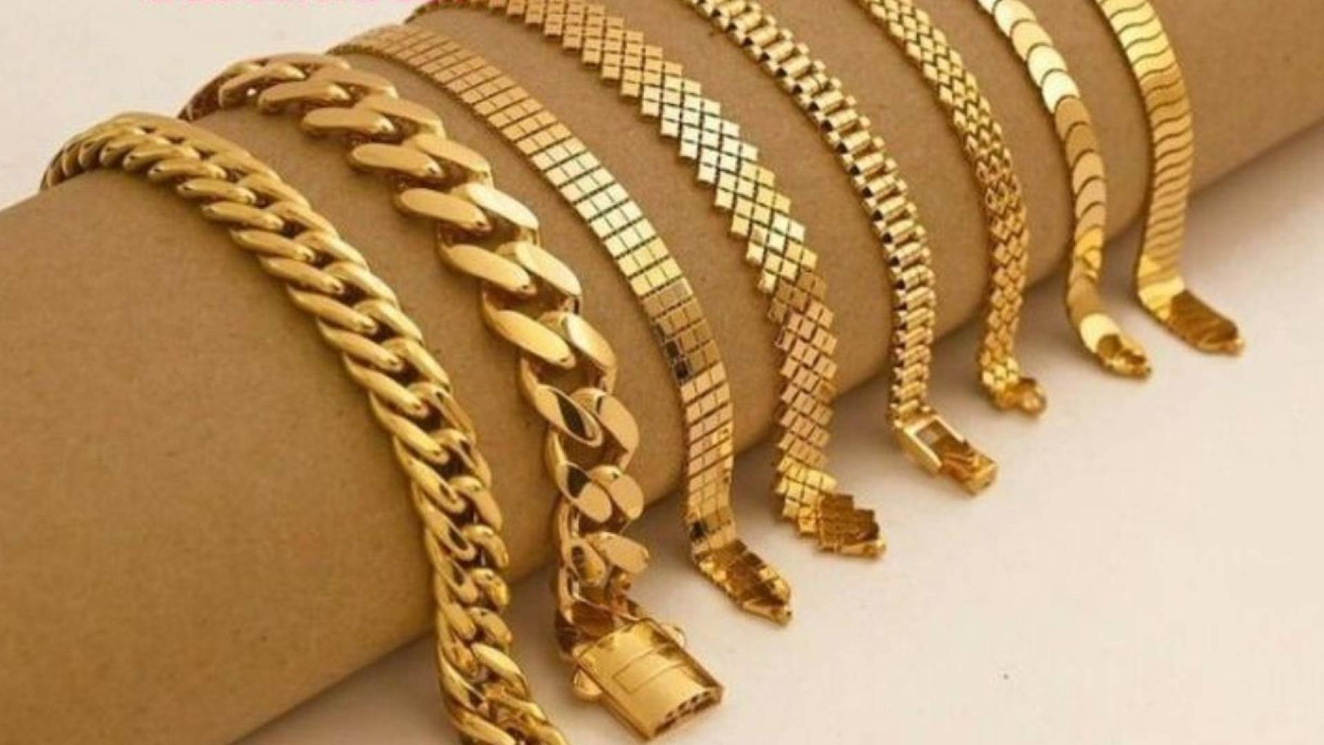 مجوهرات ذهبية