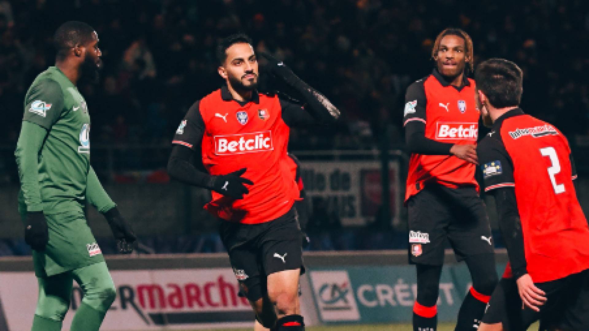 موسى التعمري يحتفل بهدفه