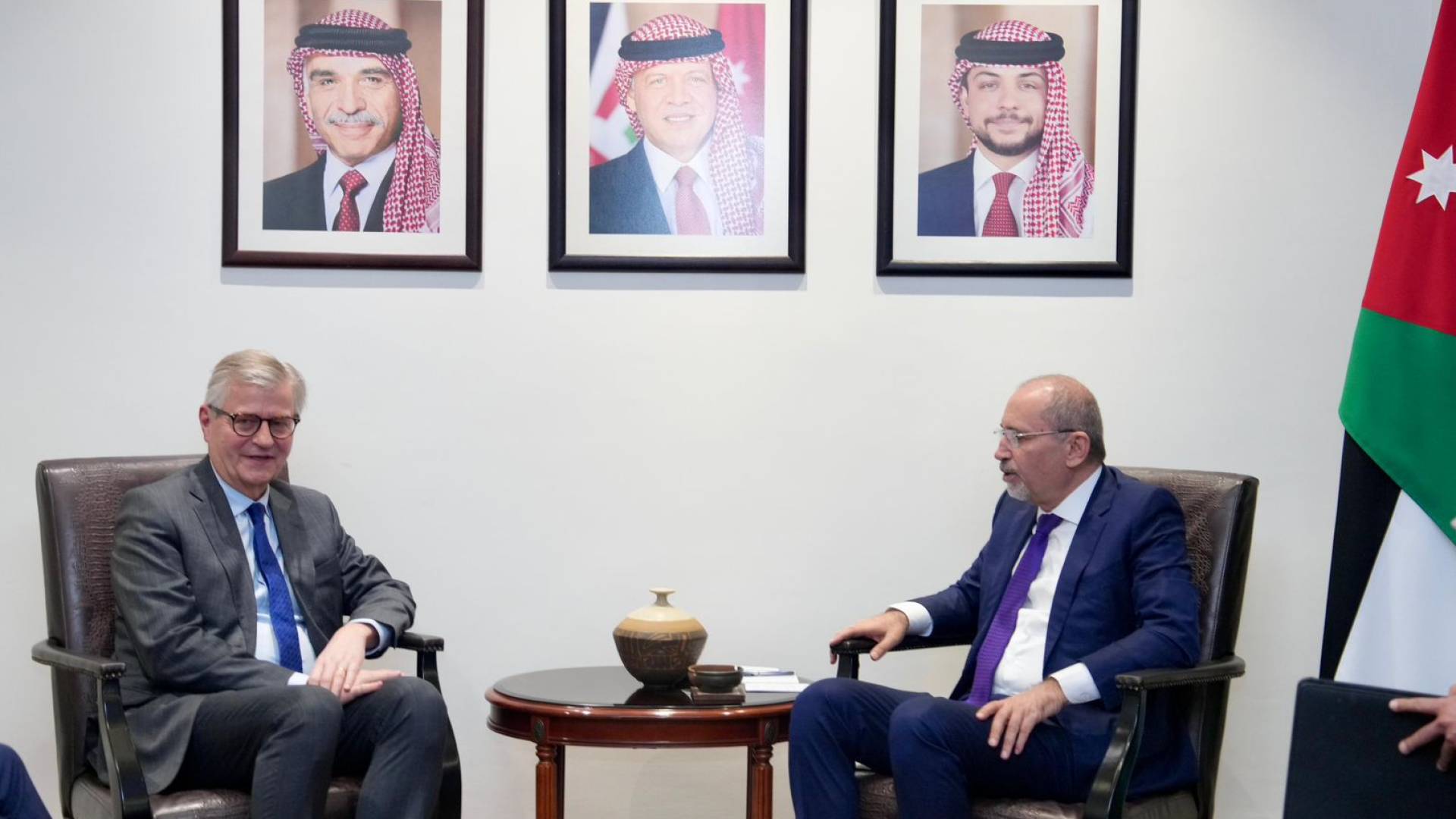 الصفدي يستقبل وكيل الأمين العام للأمم المتحدة لعمليات السلام جان بيير لاكروا.