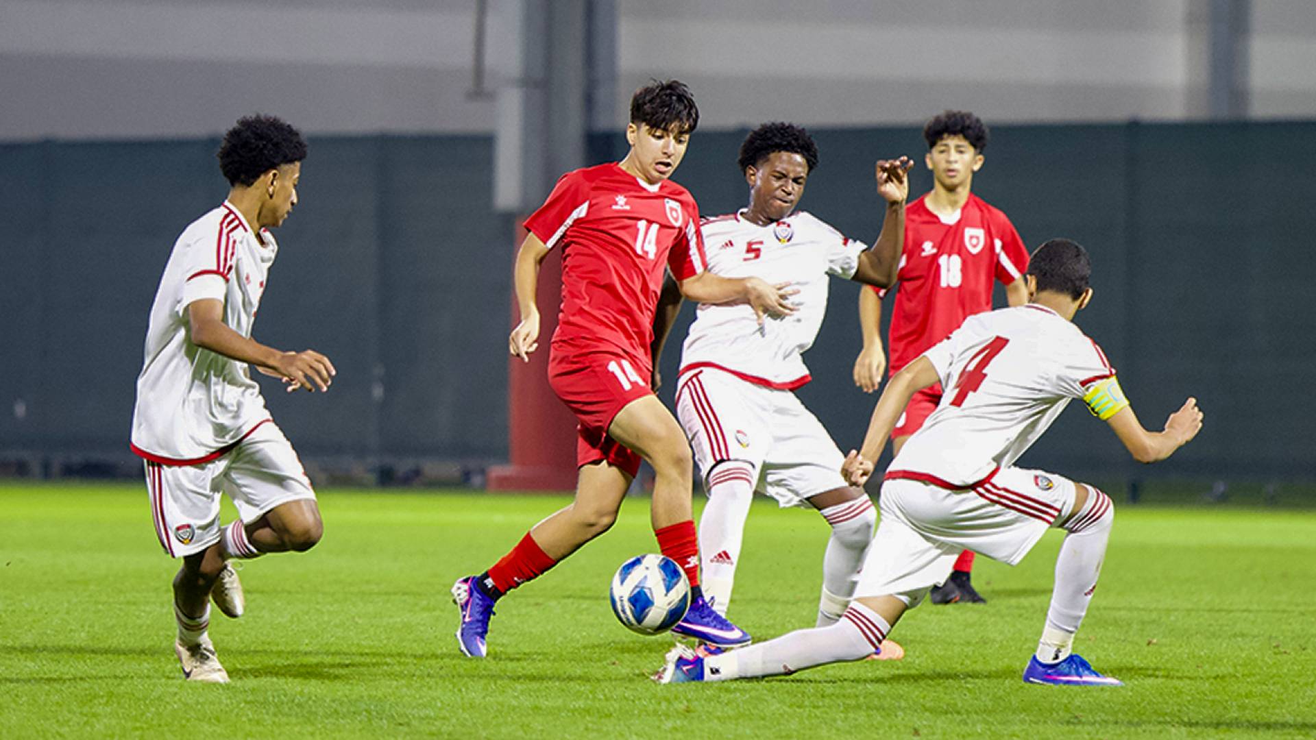 من مباراة الأردن والامارات