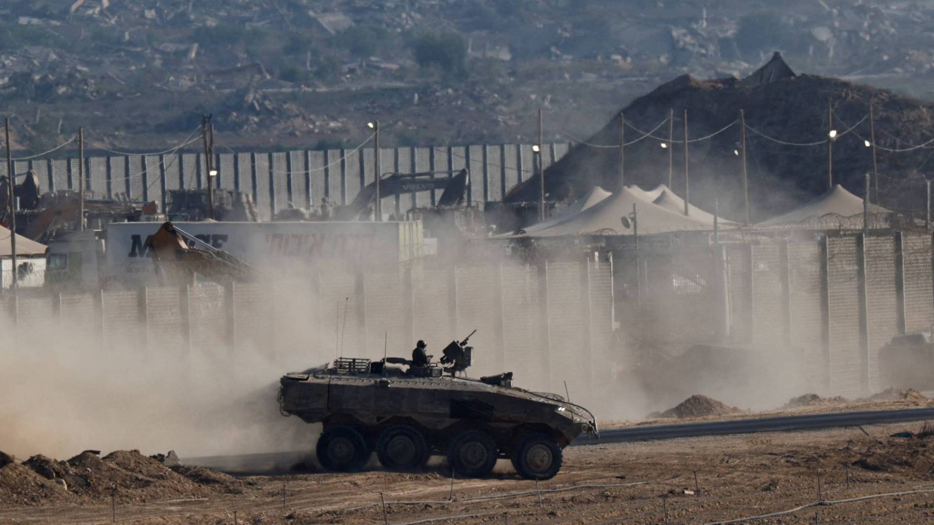 آليات الاحتلال العسكرية بغزة