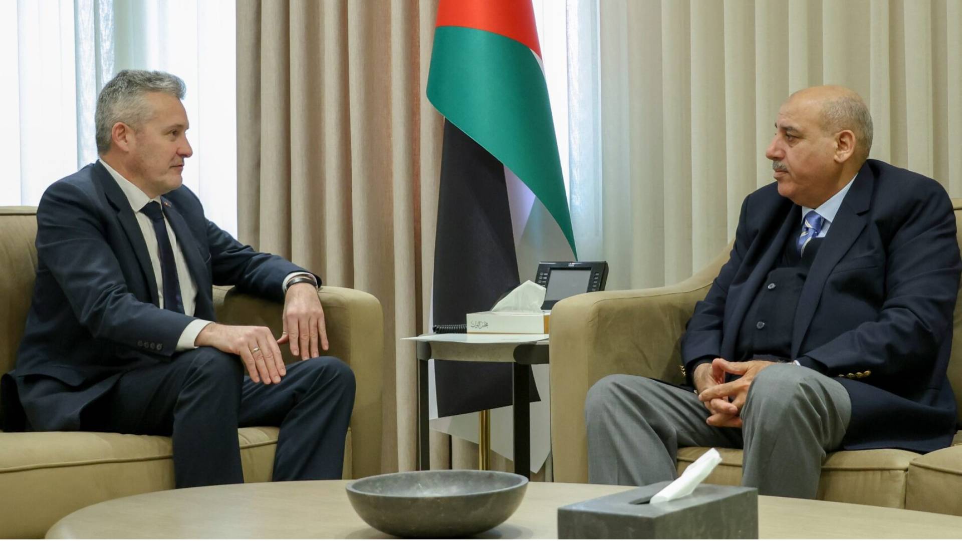 رئيس مجلس النواب مازن القاضي و السفير الهنغاري بيتر جاكاب