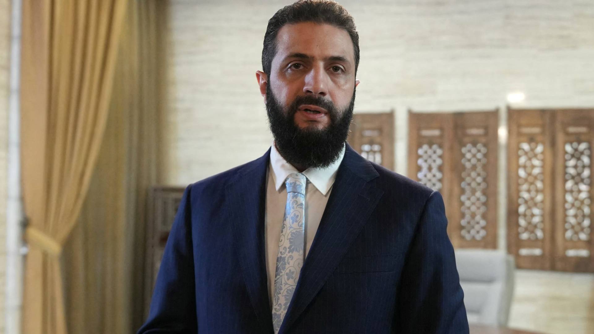 الرئيس السوري أحمد الشرع