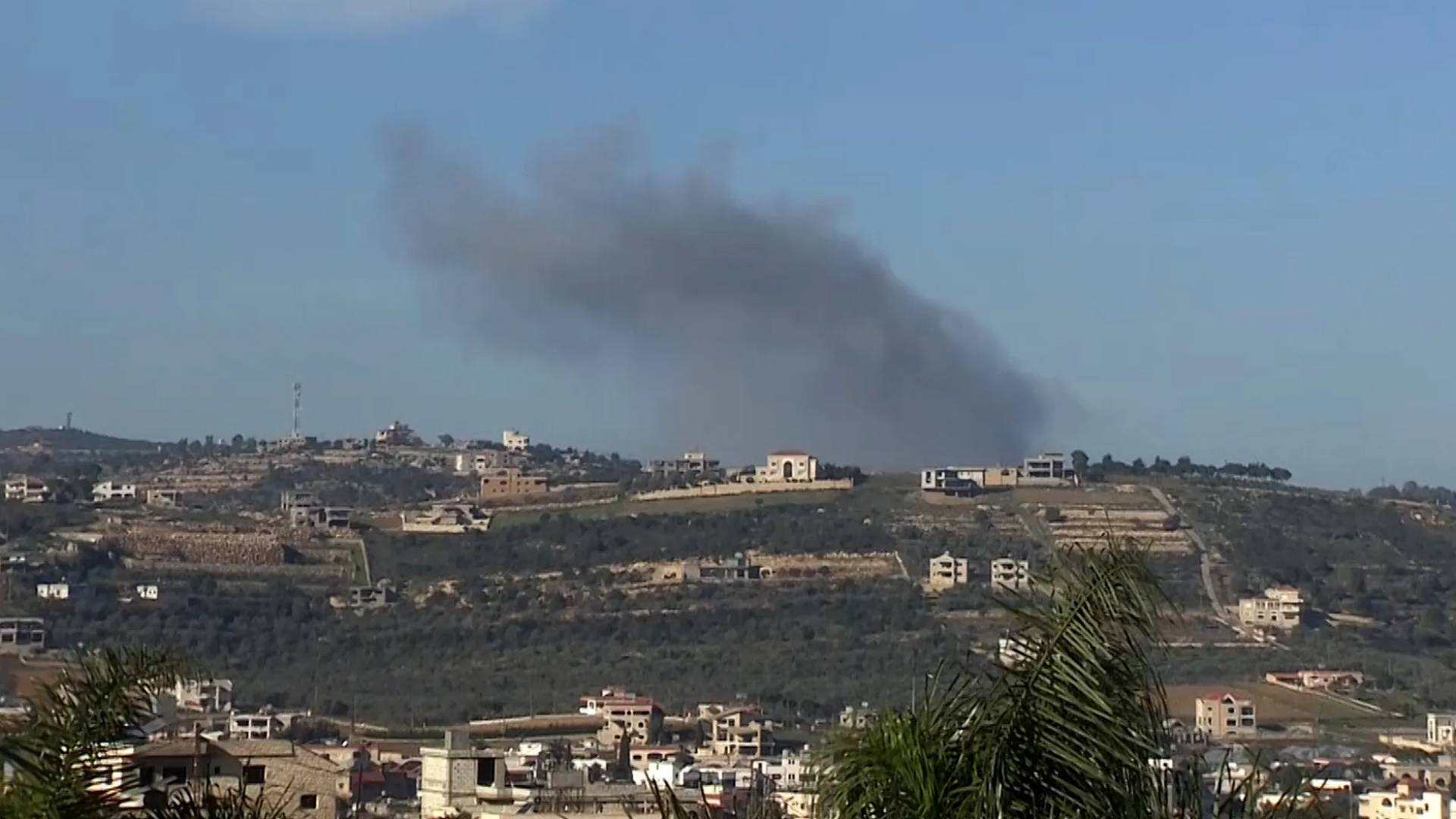 الاحتلال يشن ضربات على جنوب لبنان