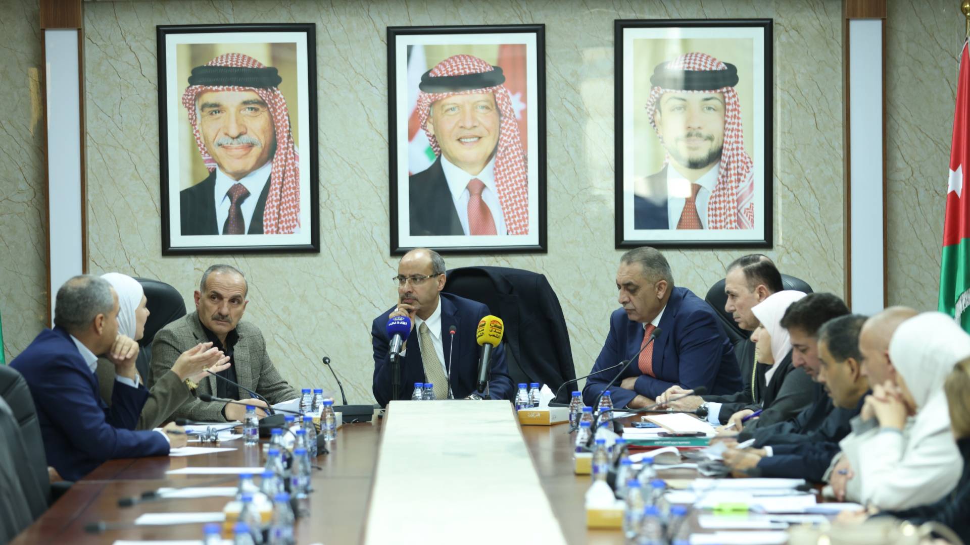 " المالية النيابية" تناقش استيضاح ديوان المحاسبة المتعلق بمشروع الساحات المدرسية