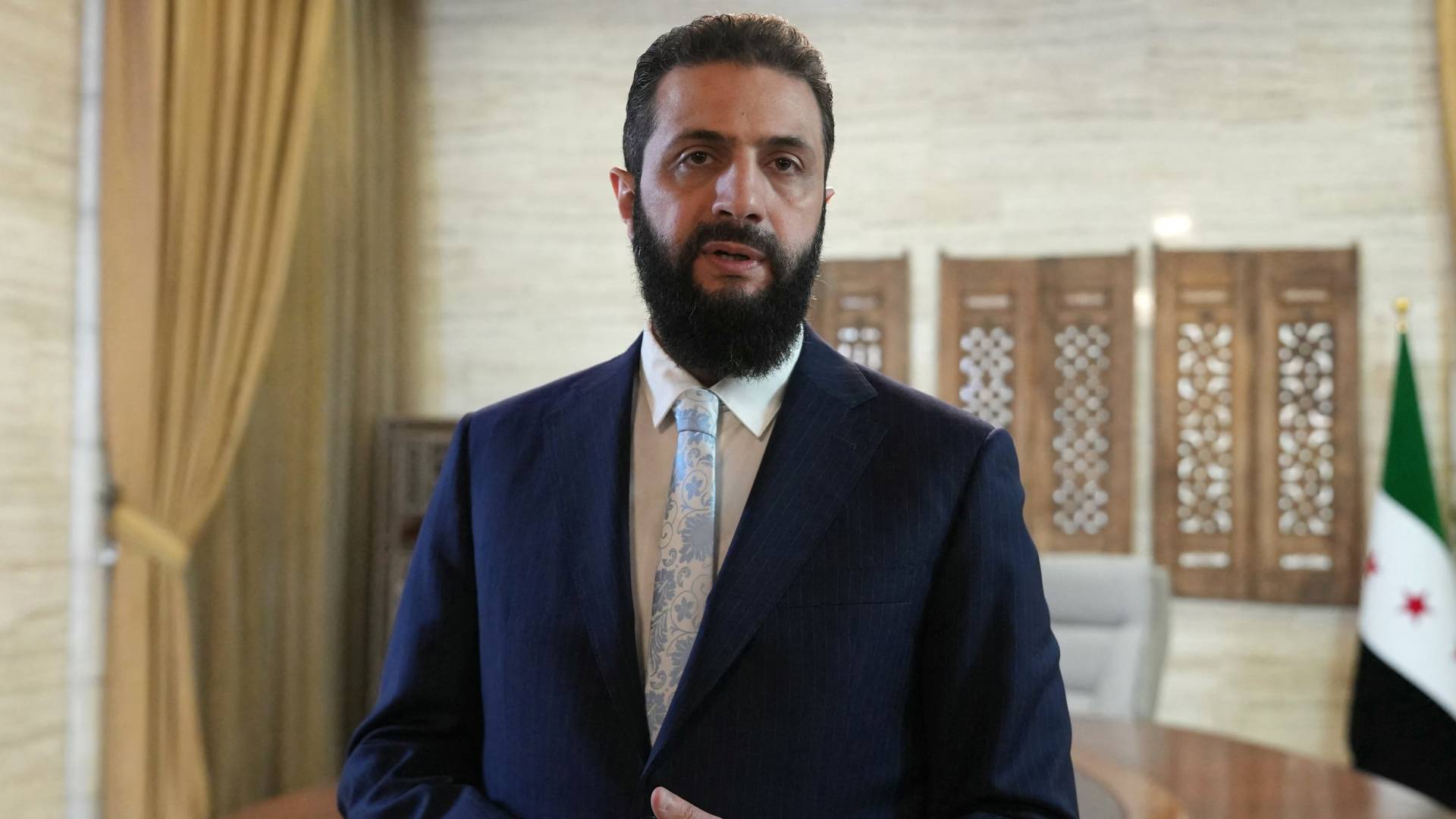 الرئيس السوري أحمد الشرع