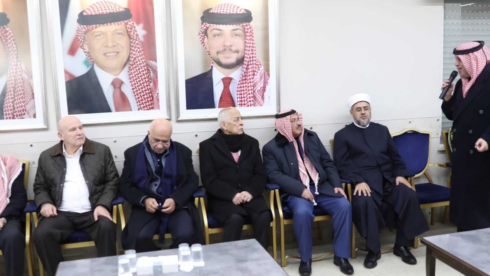 العيسوي يعزي عشائر العمري والصرايرة والبستنجي وخريس والدلقموني