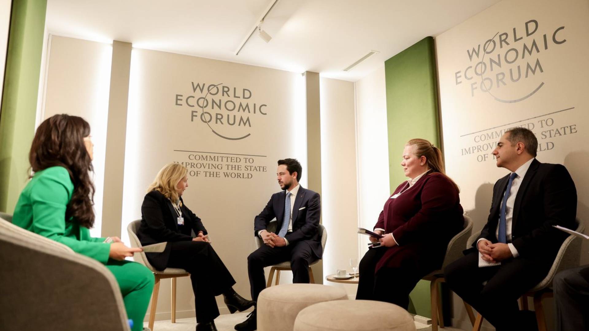 سمو الأمير الحسين بن عبد الله الثاني، ولي العهد و رئيسة البنك الأوروبي للاستثمار ناديا كالفينيو