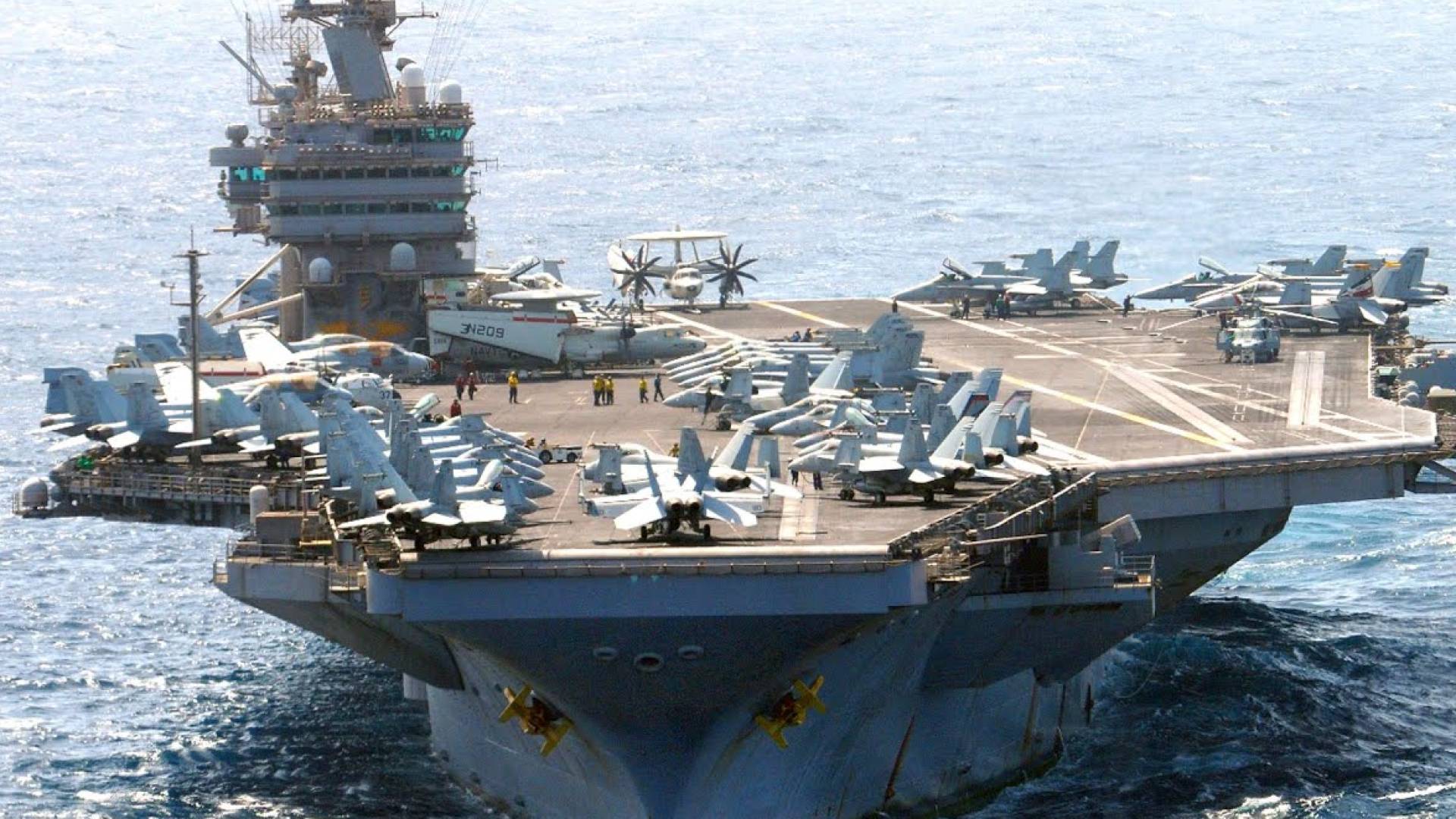 حاملة الطائرات الأمريكية لينكولين