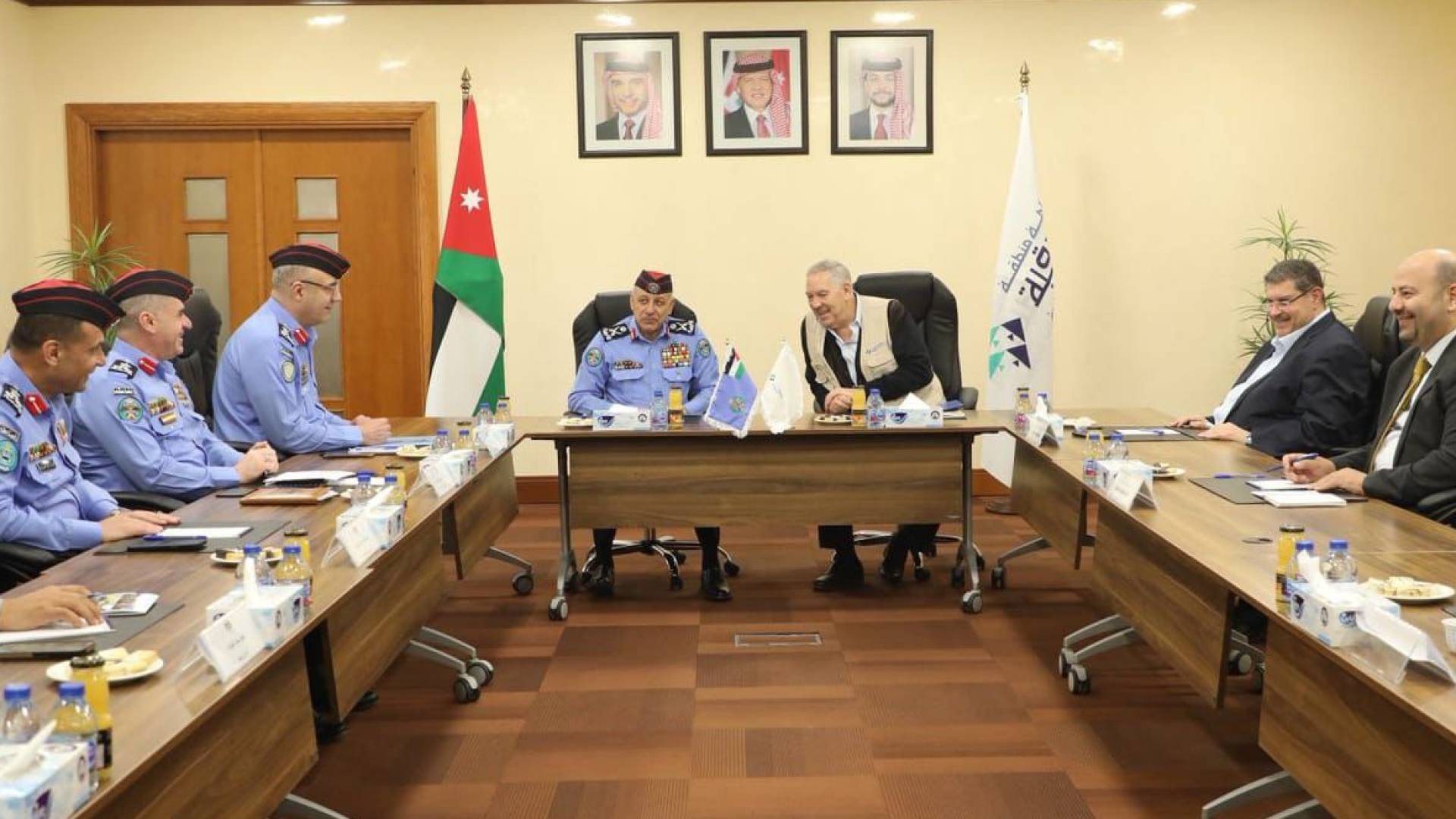 سلطة منطقة العقبة الاقتصادية الخاصة والأمن العام يبحثان تعزيز آفاق التعاون المشترك