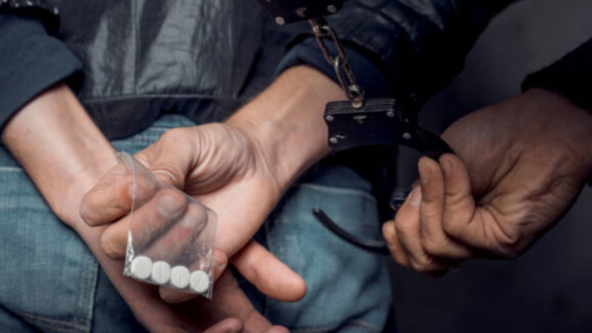 متعاطي مخدرات.. تعبيرية