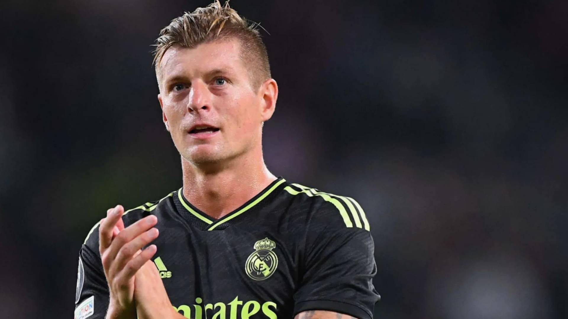 الأسطورة الألماني المعتزل توني كروس