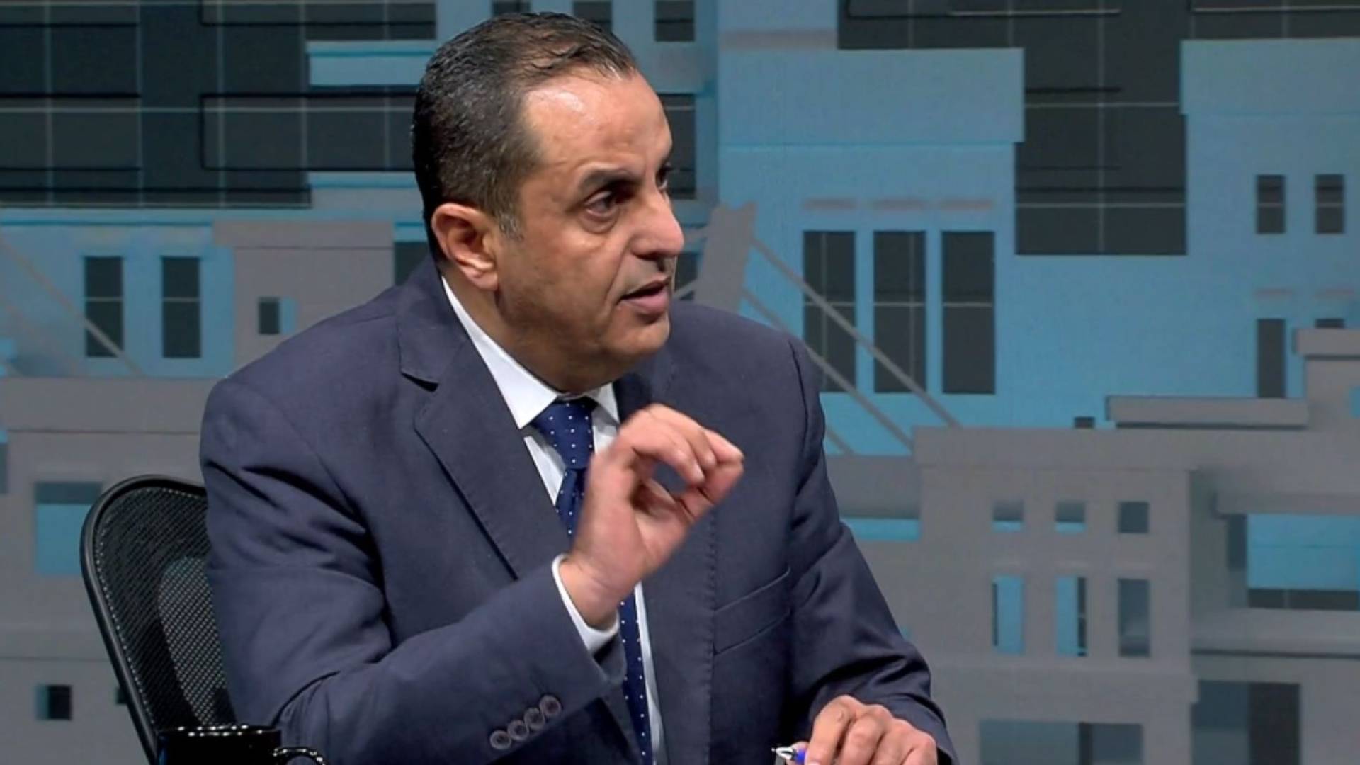 الخبير العسكري نضال أبو زيد