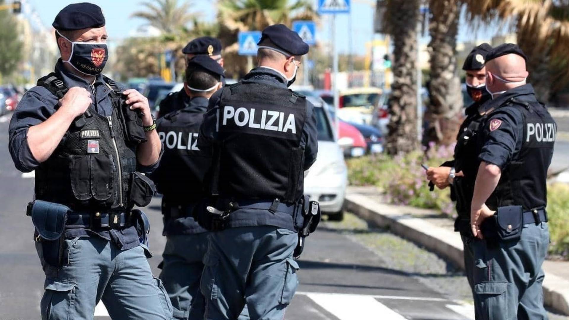 عناصر من الشرطة الإيطالية