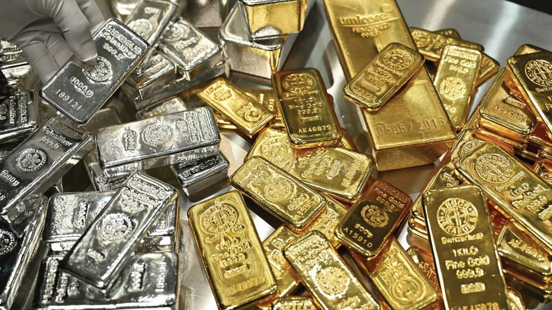 الفضة والذهب