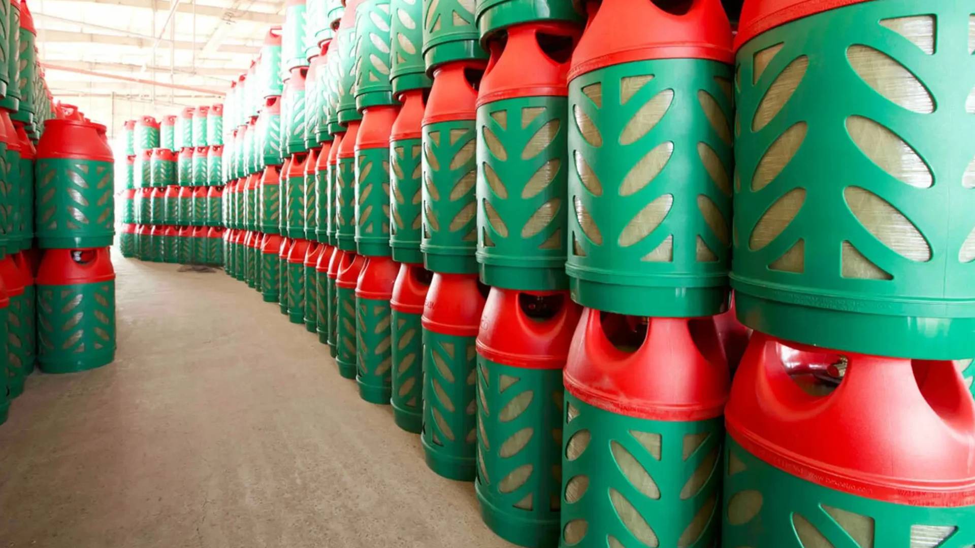 أسطوانات الغاز البلاستيكية