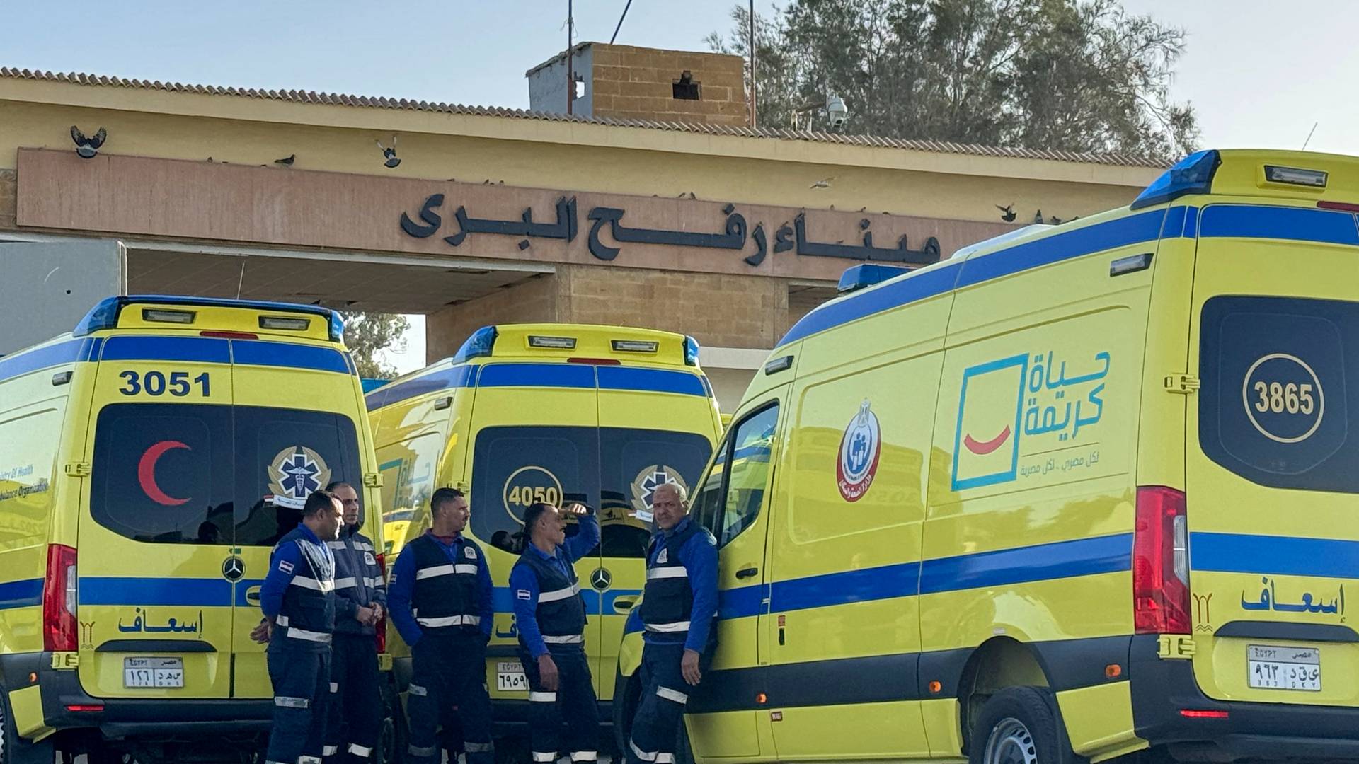 مدير "مجمع ناصر الطبي": عرقلة "إسرائيلية" لسفر الجرحى.. ولم تغادر أي حالة حتى الآن