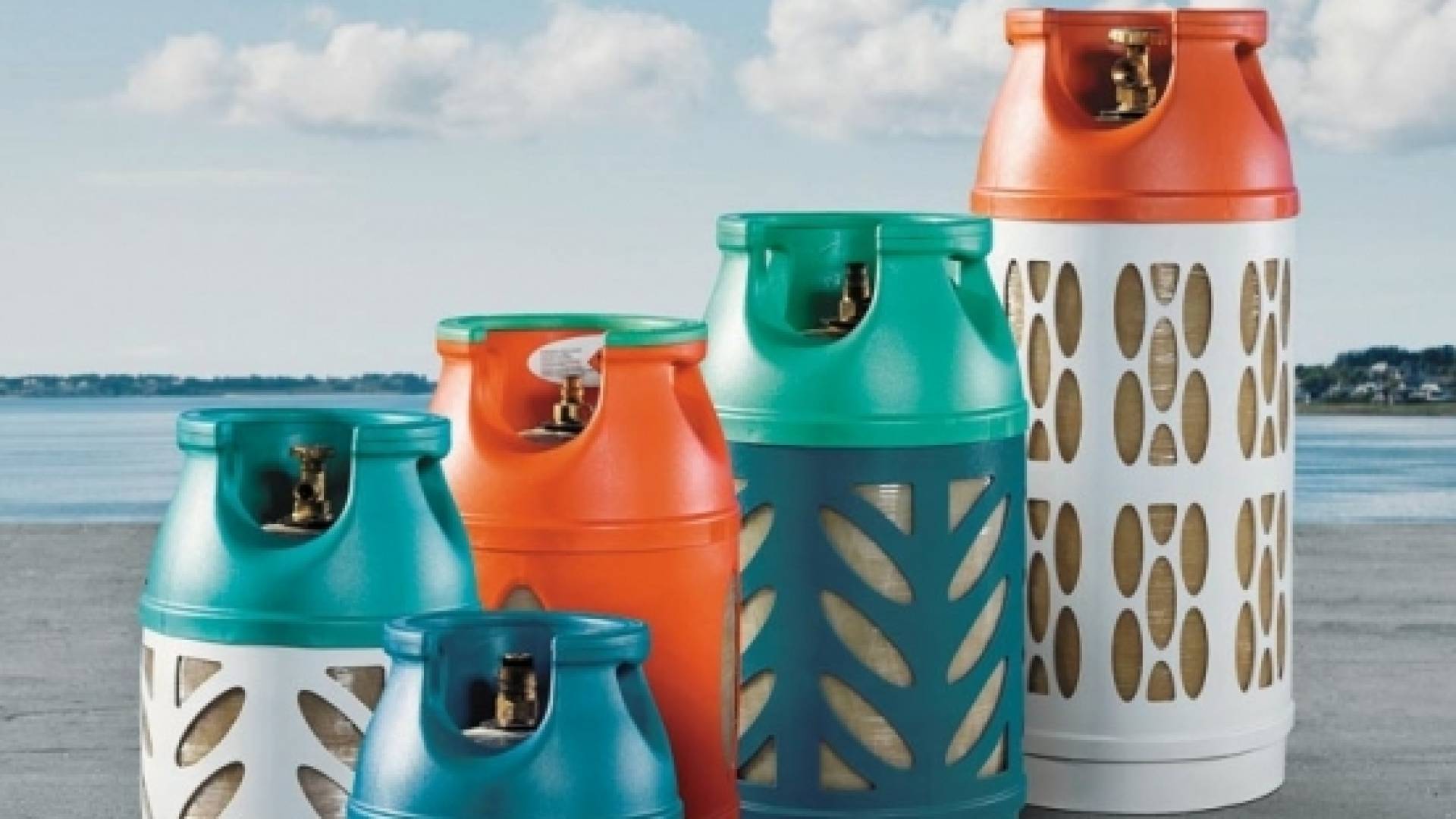 إسطوانات الغاز البلاستيكية