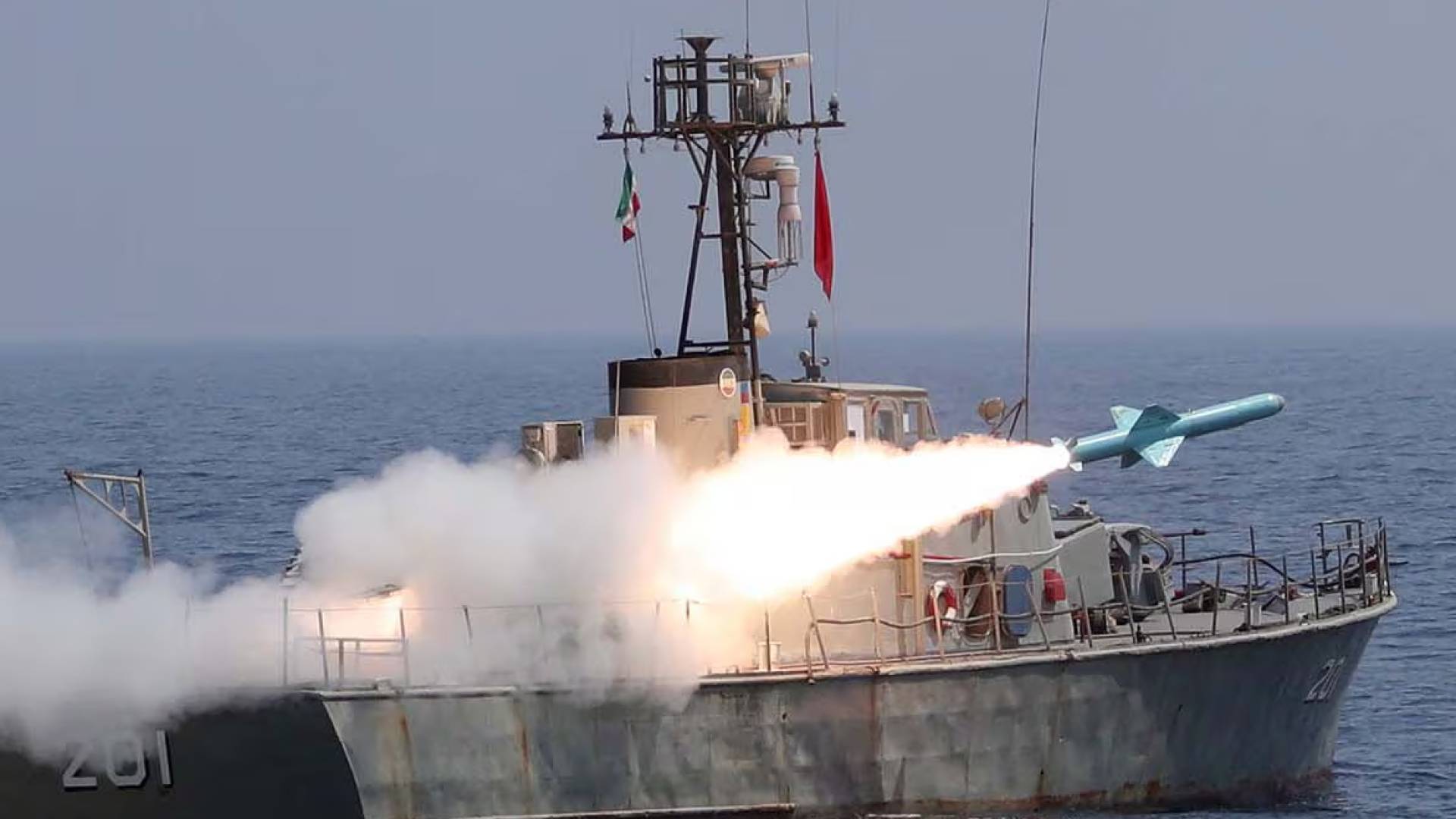 سفينة حربية تابعة للحرس الثوري الإيراني