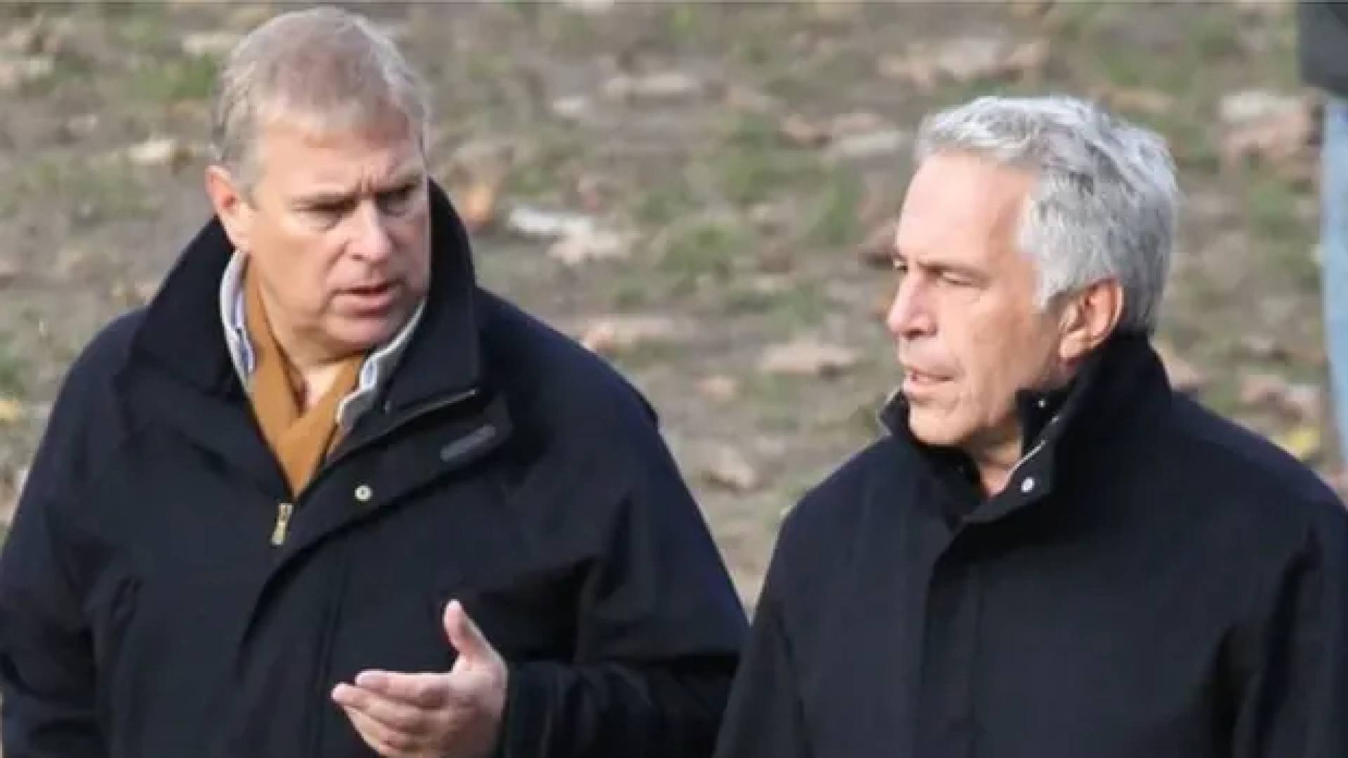 الأمير أندرو يغادر مقره الفاخر تحت وطأة "وثائق إبستين" الجديدة