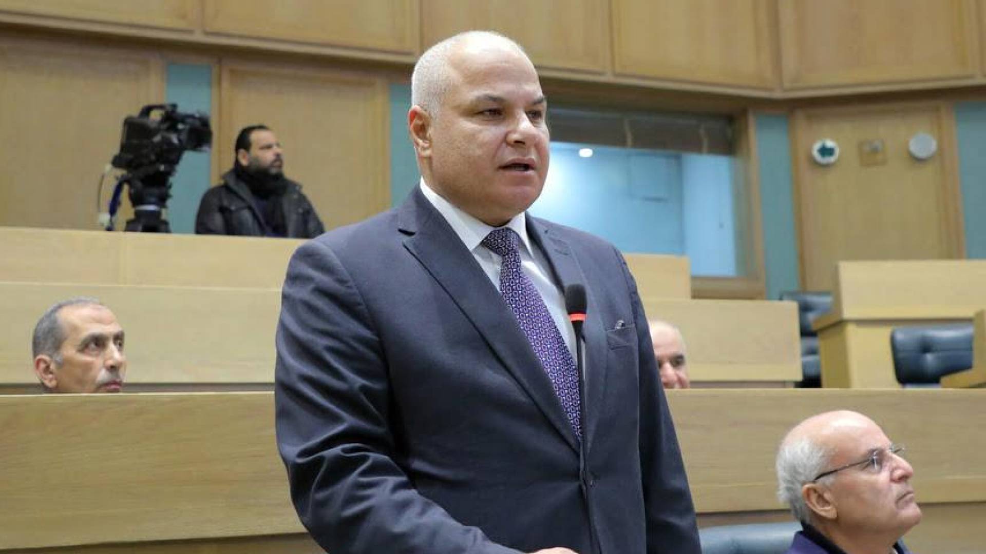 وزير العمل الدكتور خالد البكار