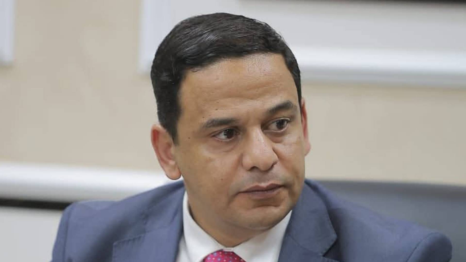 رئيس لجنة الطاقة والثروة المعدنية النيابية الدكتور أيمن أبو هنية