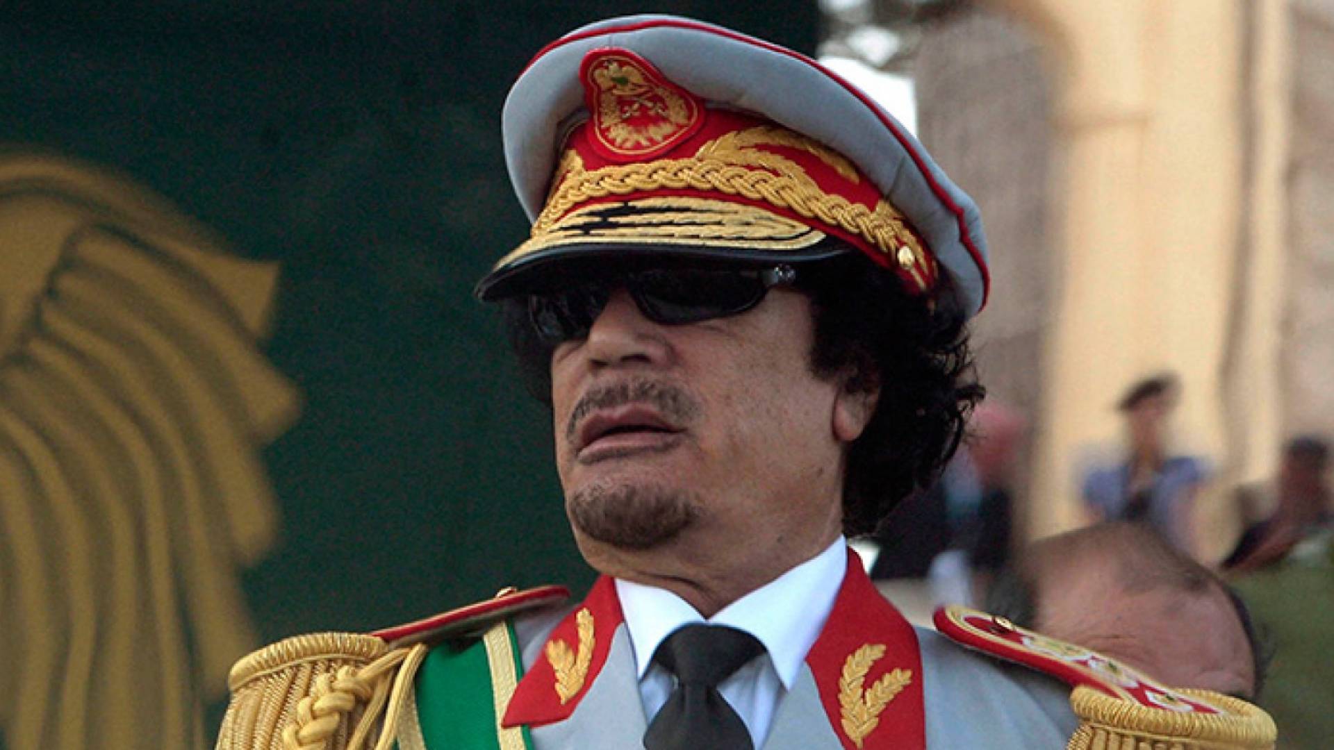 الرئيس اللليبي السابق معمر القذافي