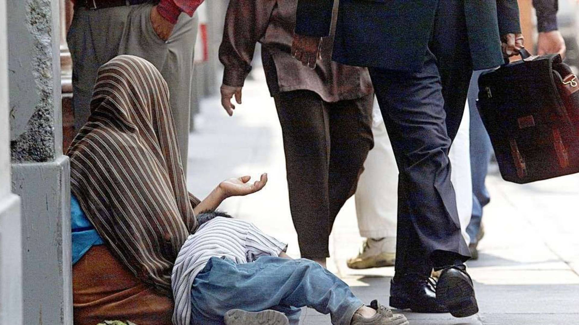 متسولين في الطرقات