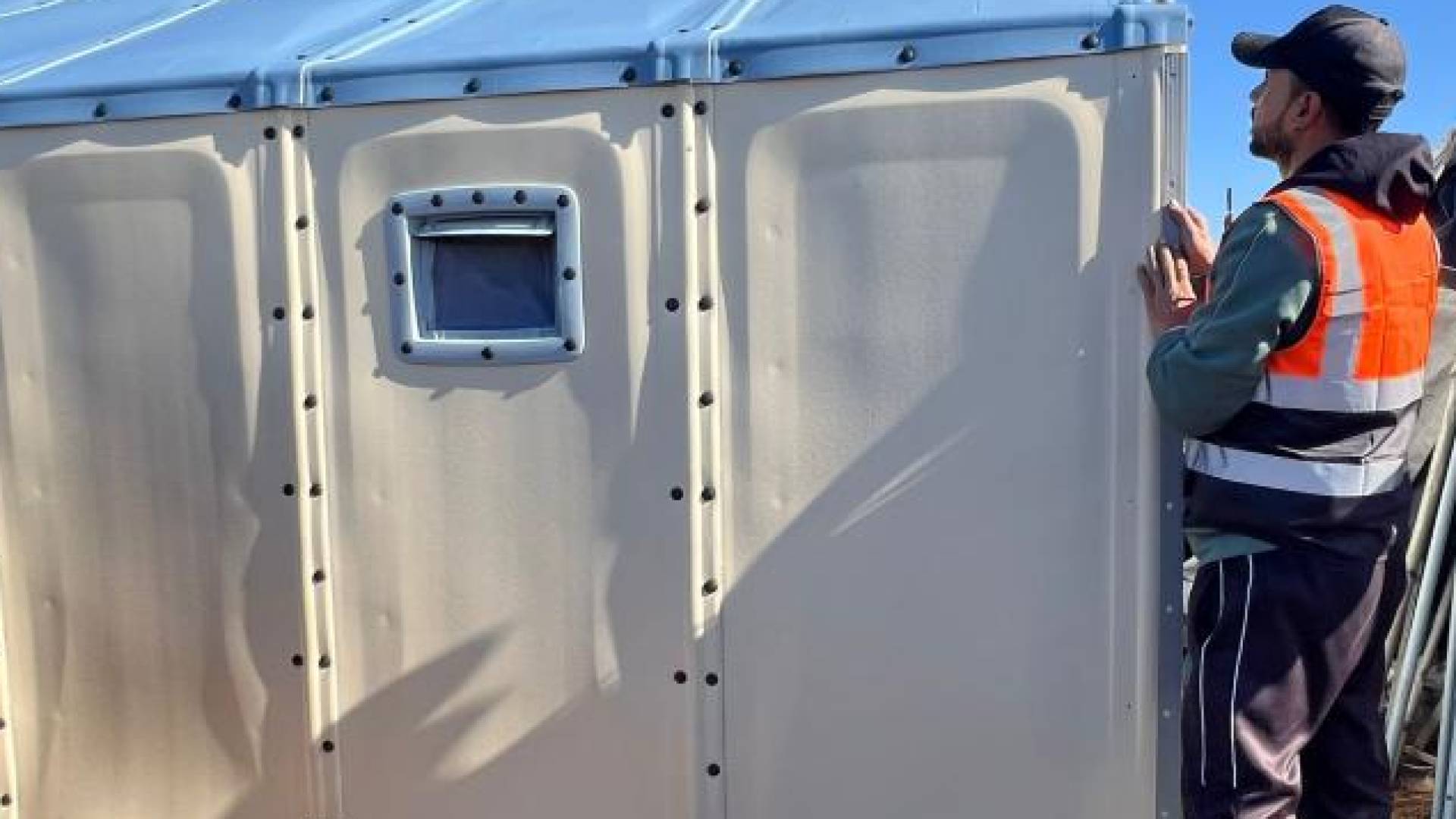 الأمم المتحدة تبدأ تركيب وحدات إسكان إغاثية ضمن برنامج "أحياء غزة"