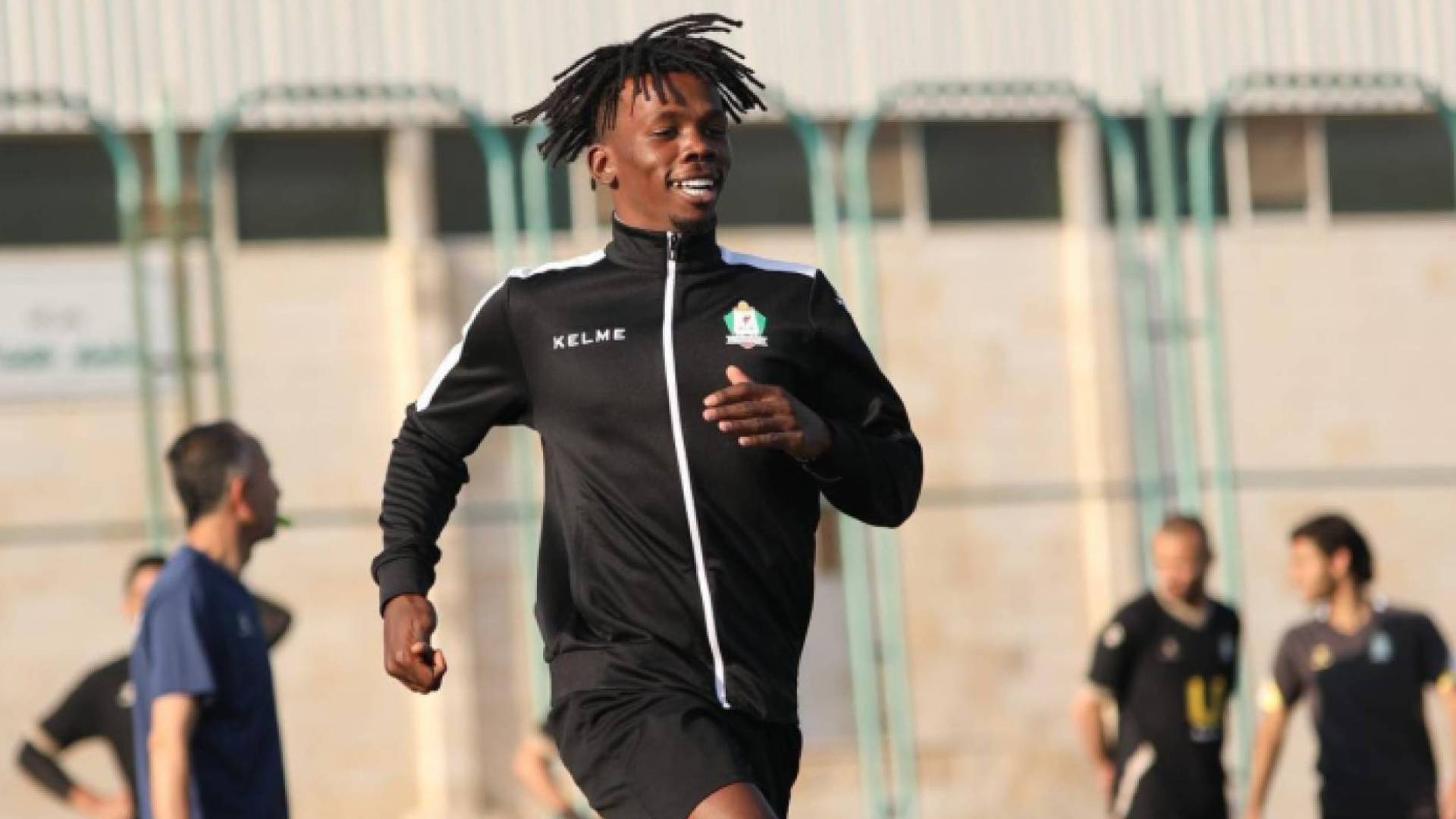 المهاجم الدولي الأردني محمد عبد المطلب